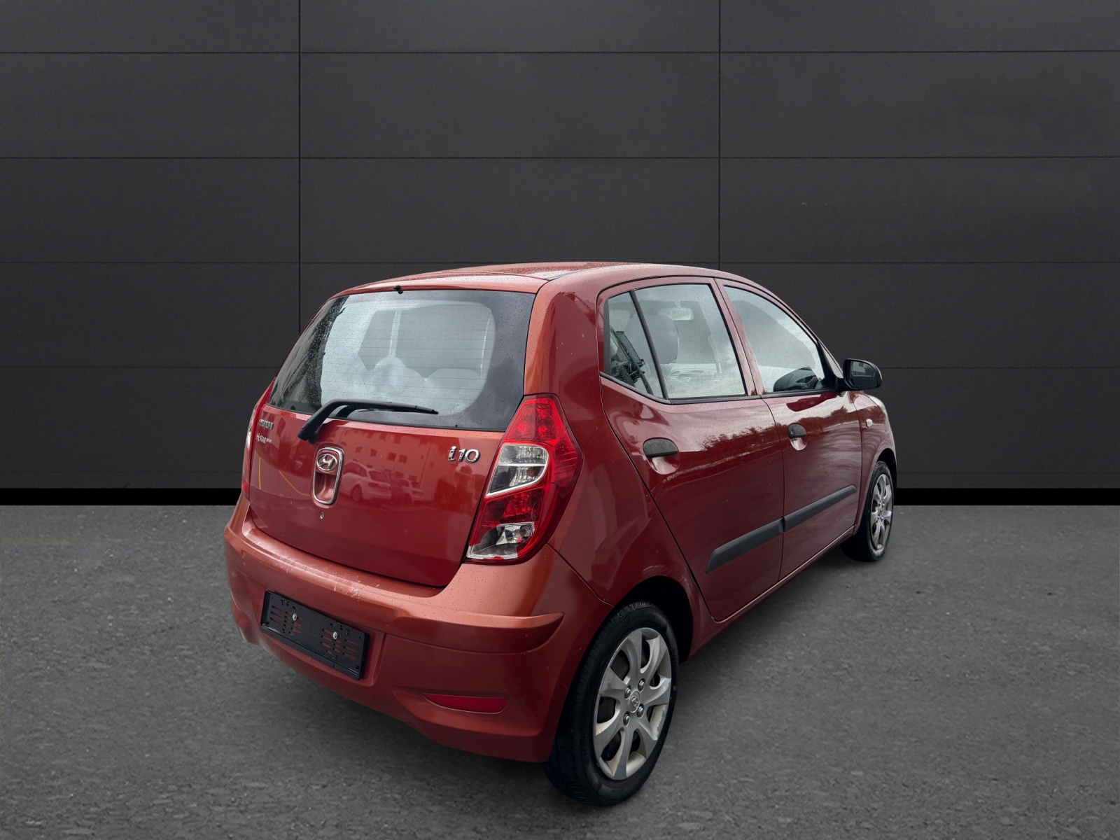 HYUNDAI i10-image-2
