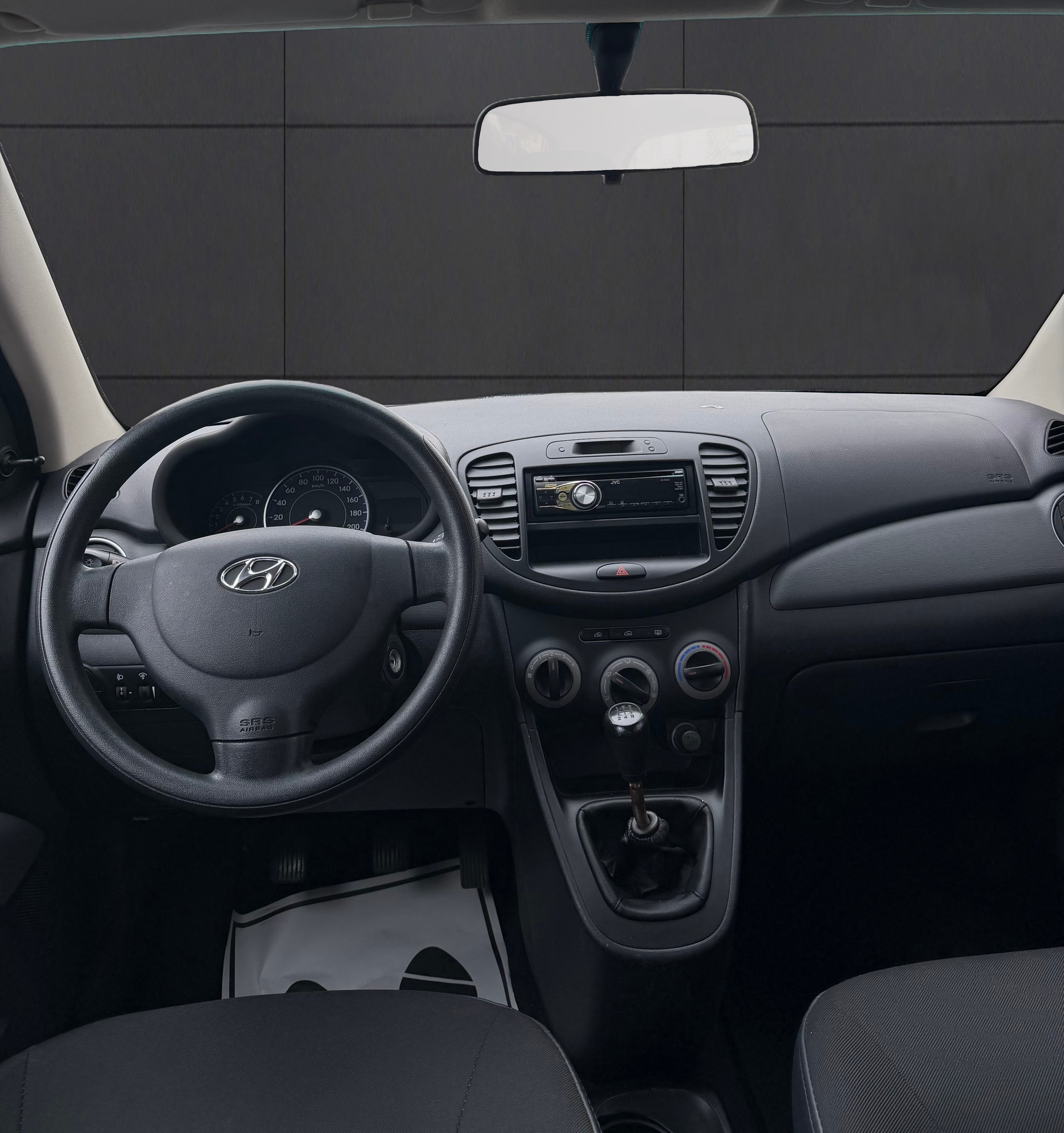 HYUNDAI i10-image-6
