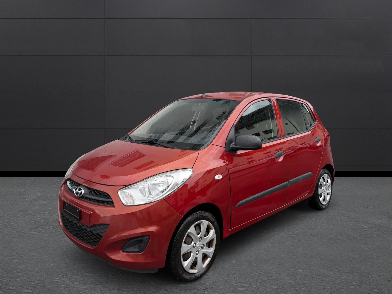 HYUNDAI i10-image-0