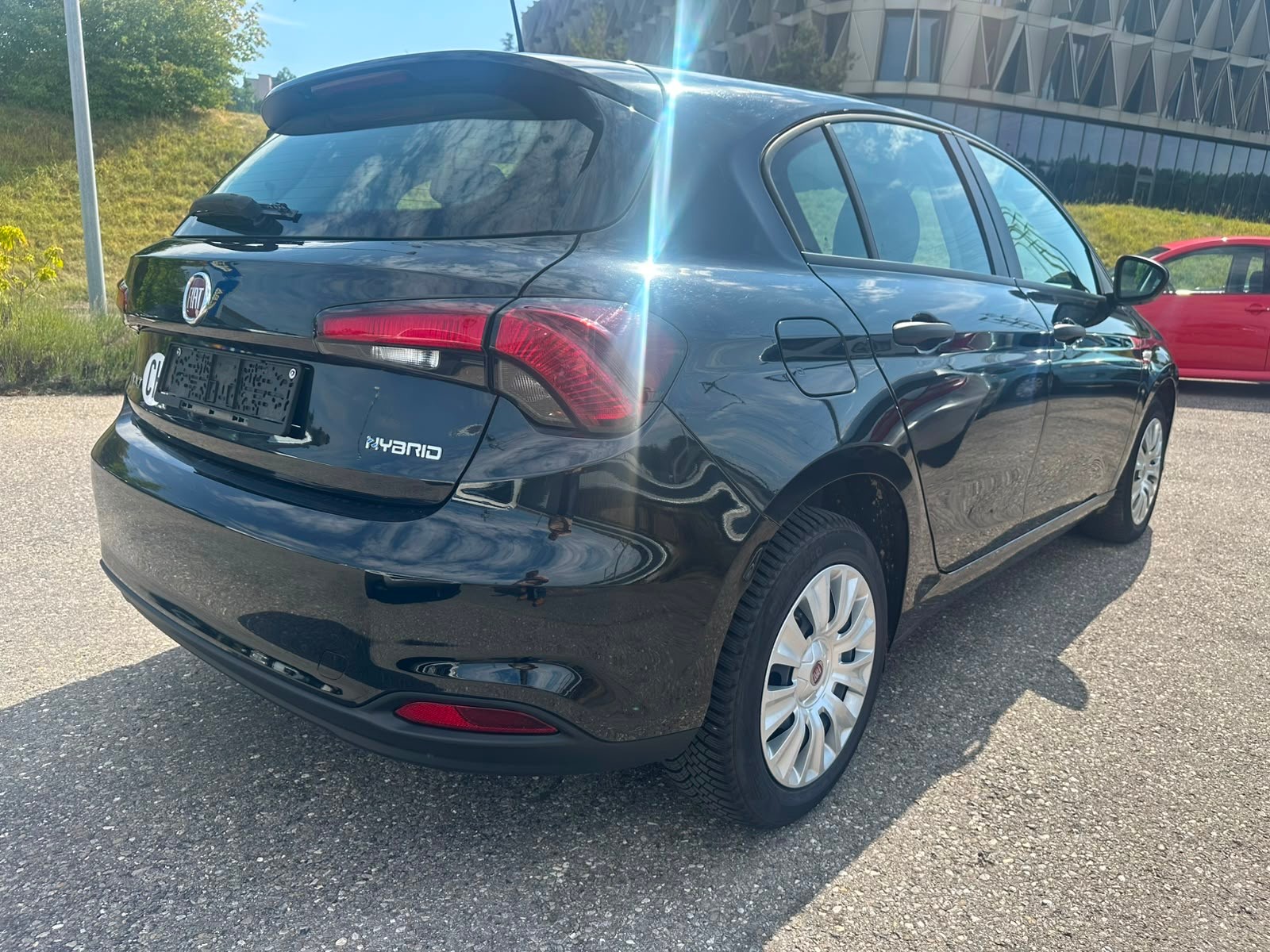 FIAT Tipo Hybrid 1.5 Swiss Edition-image-3