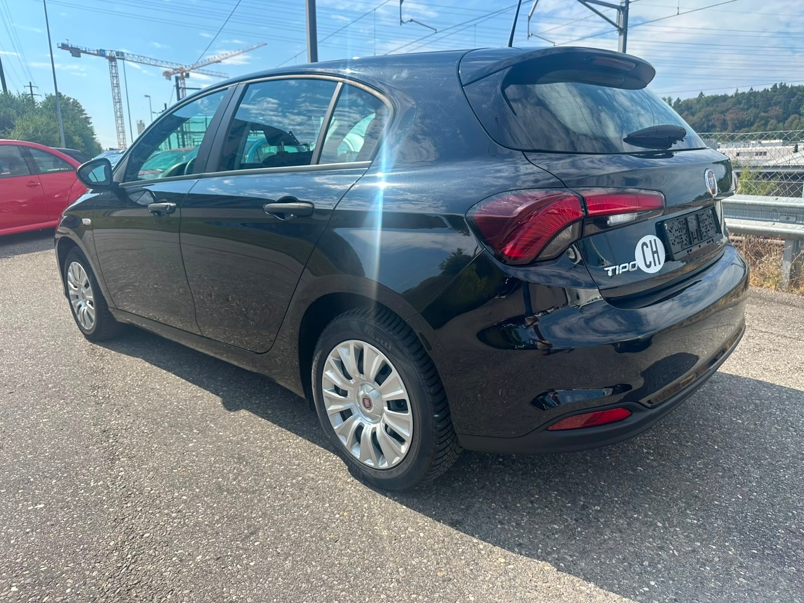FIAT Tipo Hybrid 1.5 Swiss Edition-image-4
