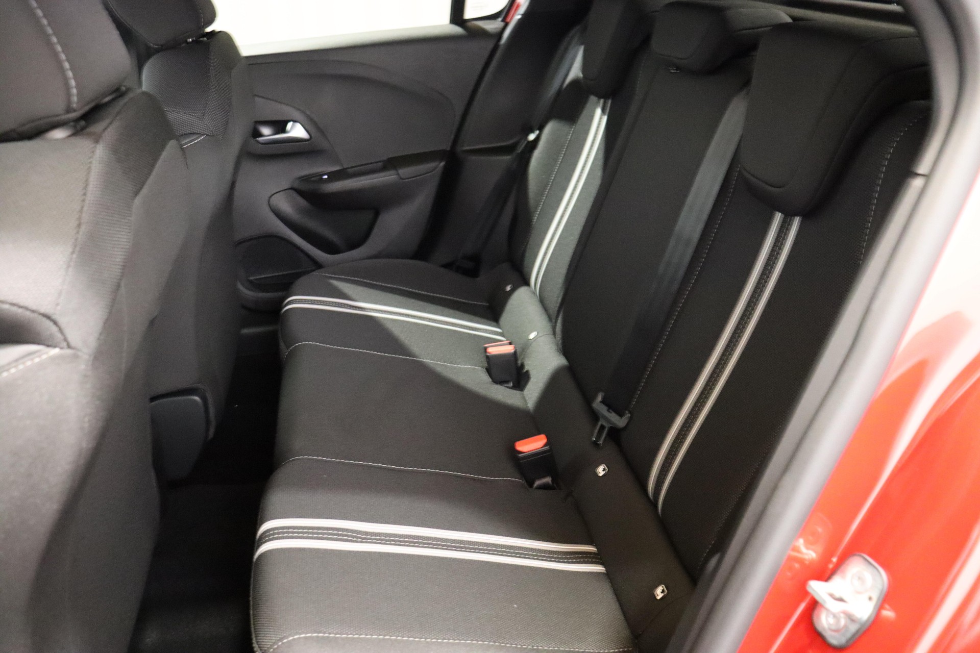OPEL Corsa 1.2 T Hybrid Sporthilfe-image-4