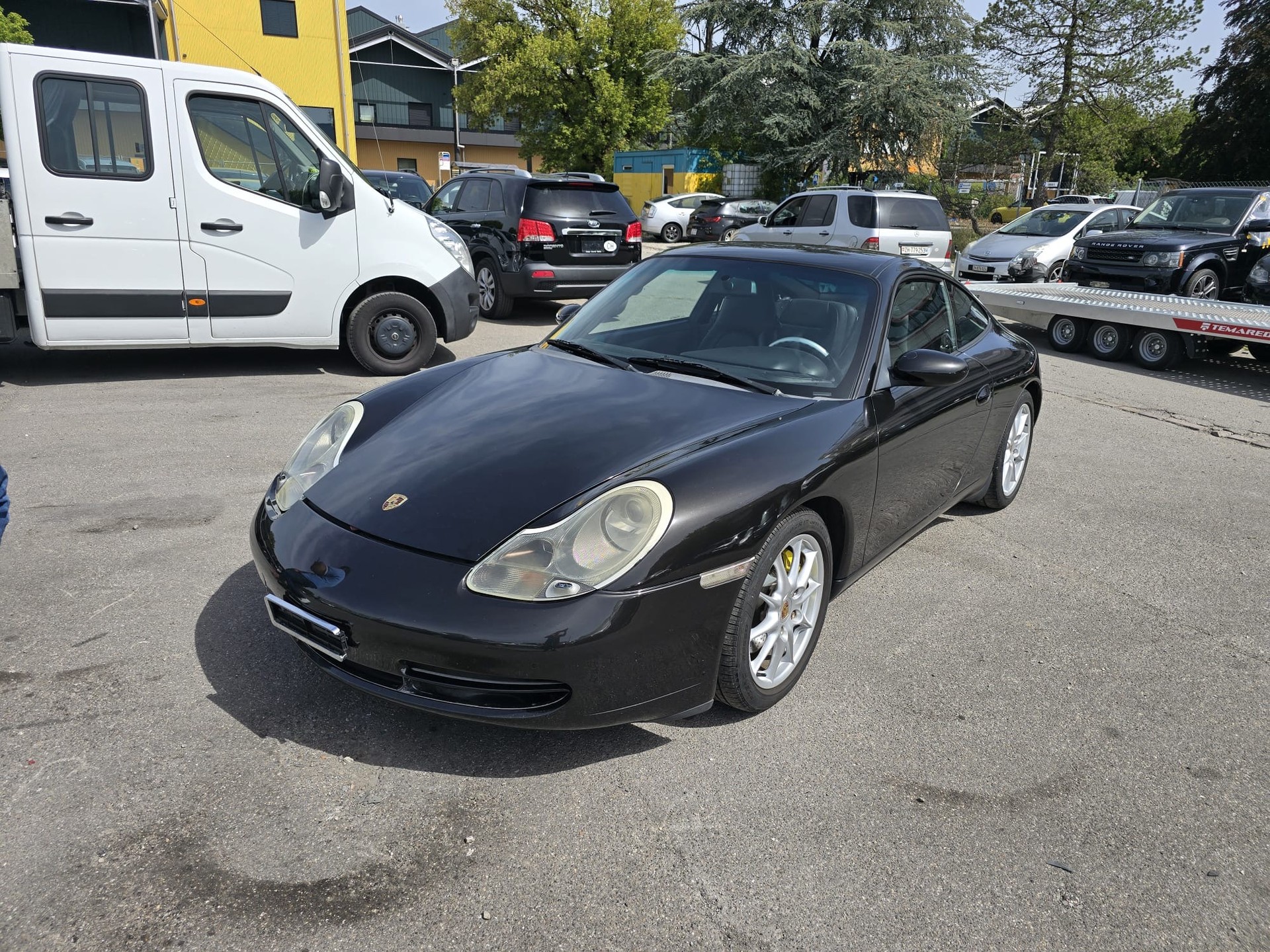 PORSCHE 911 Carrera 4-image-2