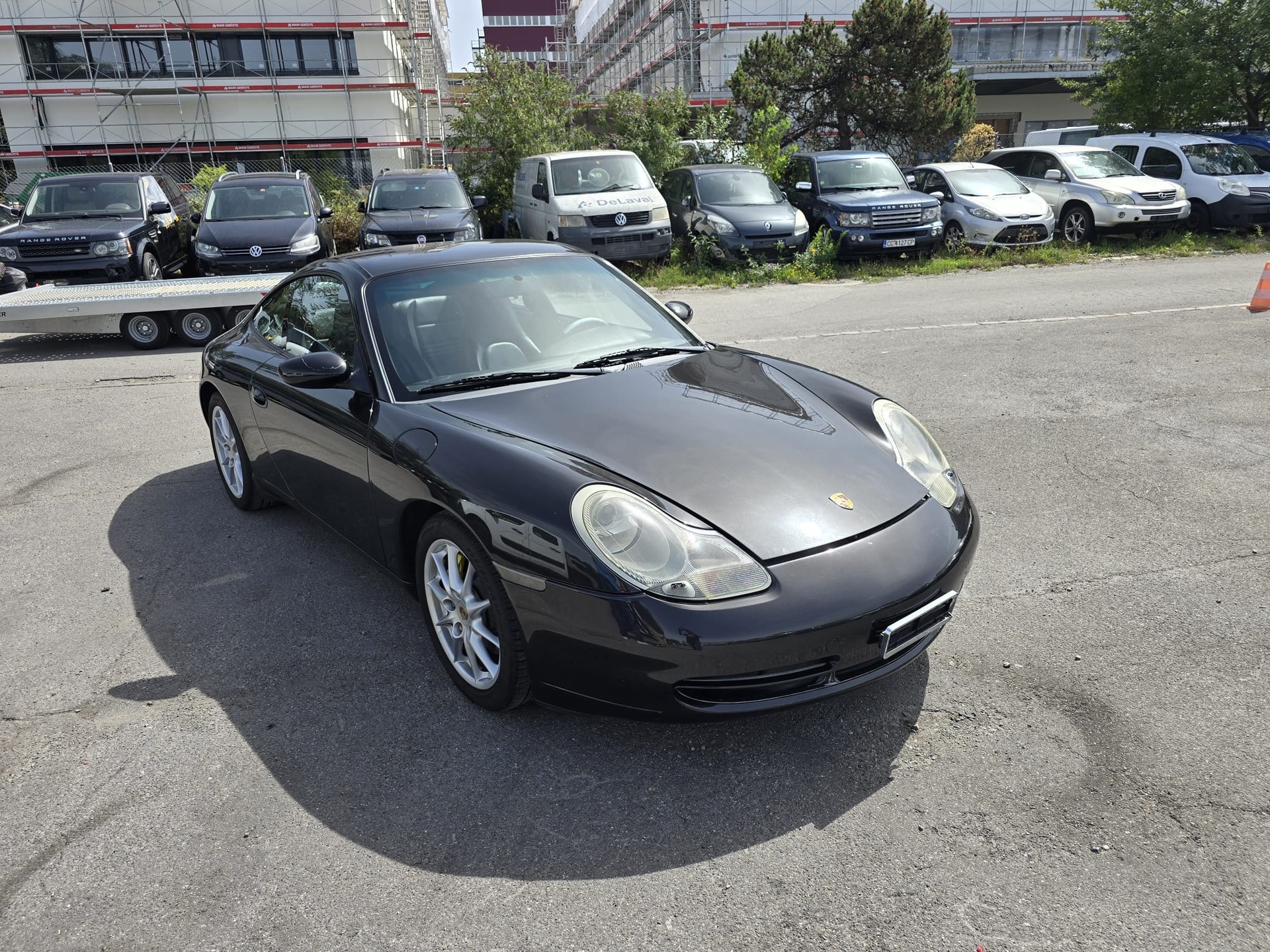 PORSCHE 911 Carrera 4-image-1