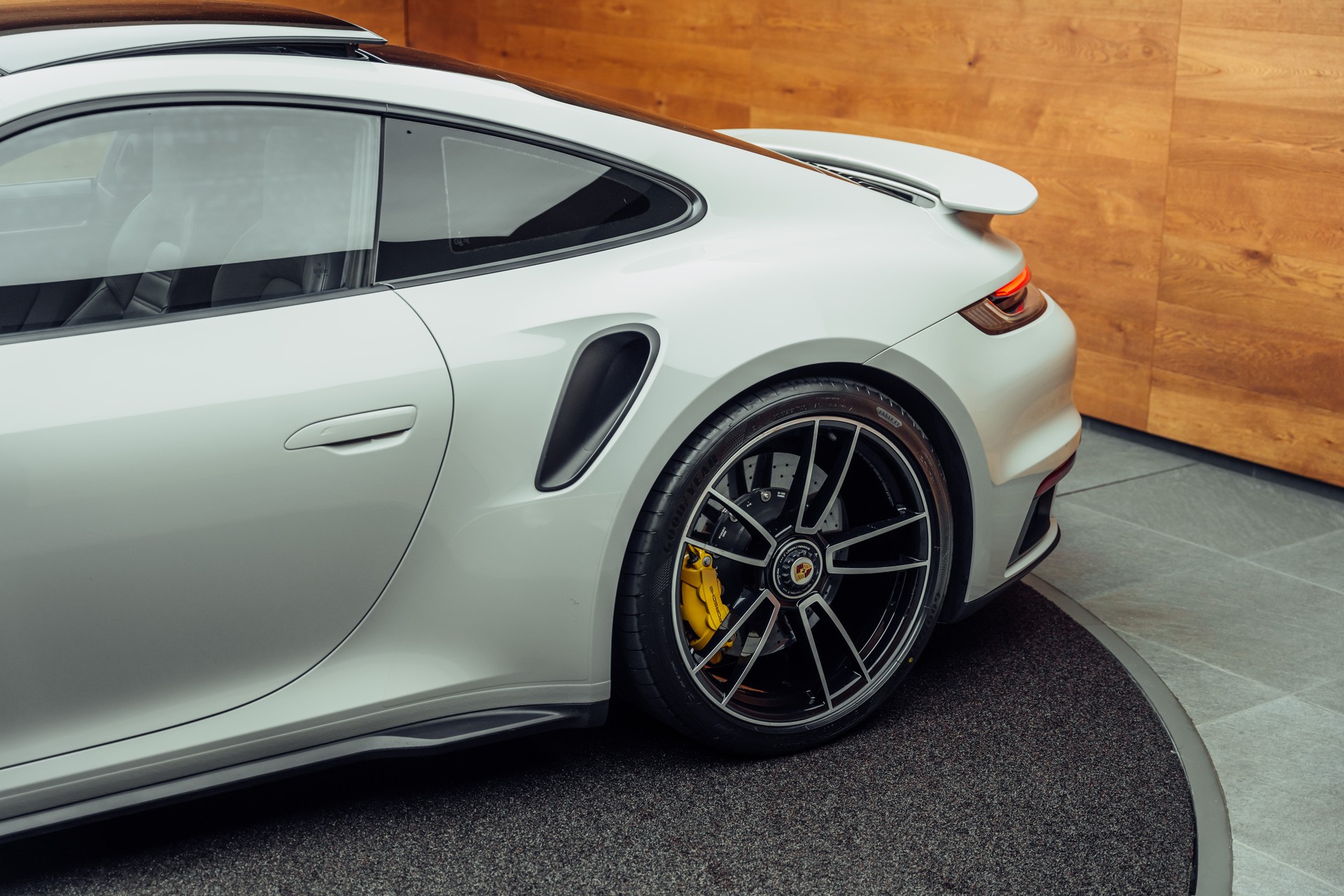 PORSCHE 911 Turbo S PDK-image-20