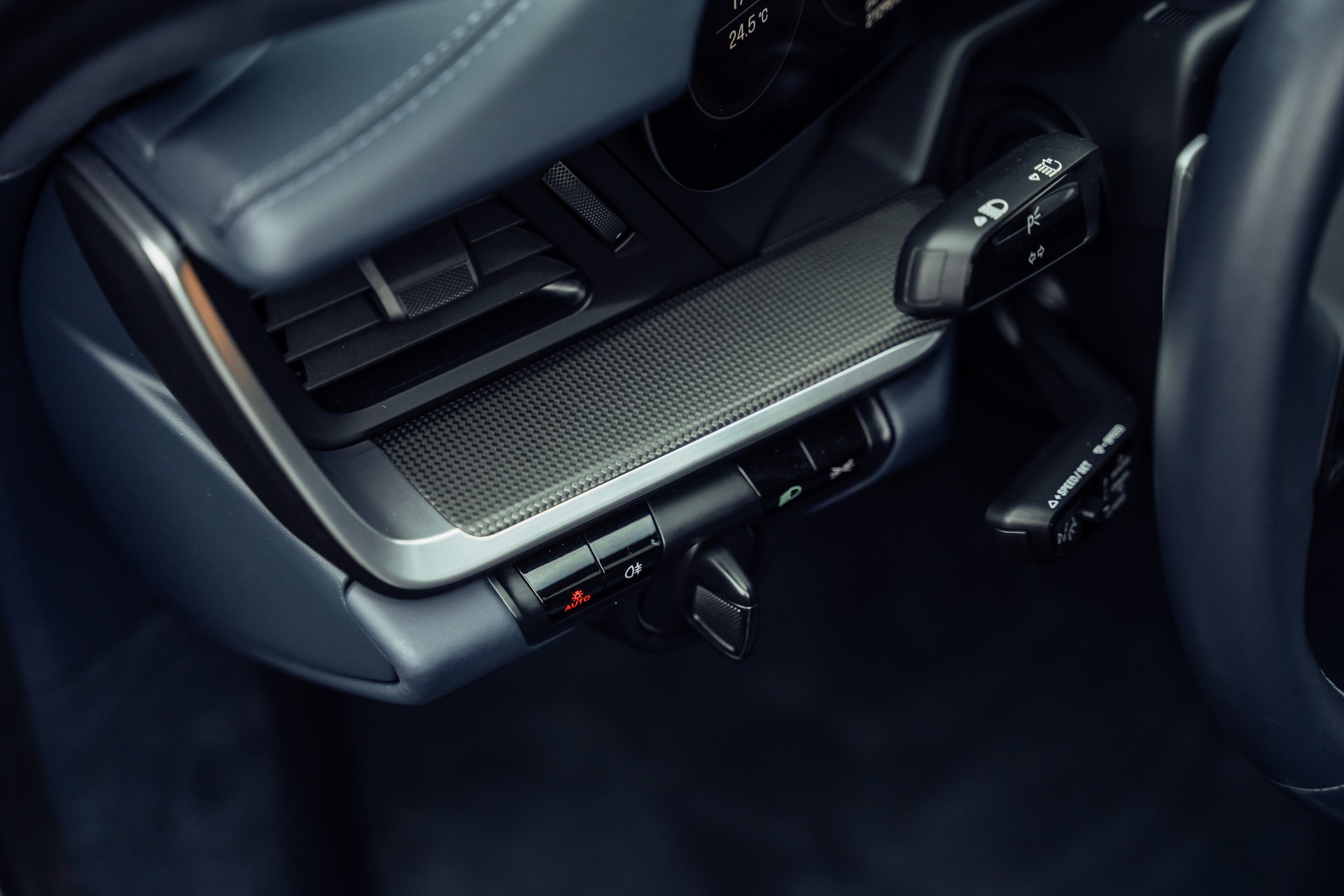 PORSCHE 911 Turbo S PDK-image-12
