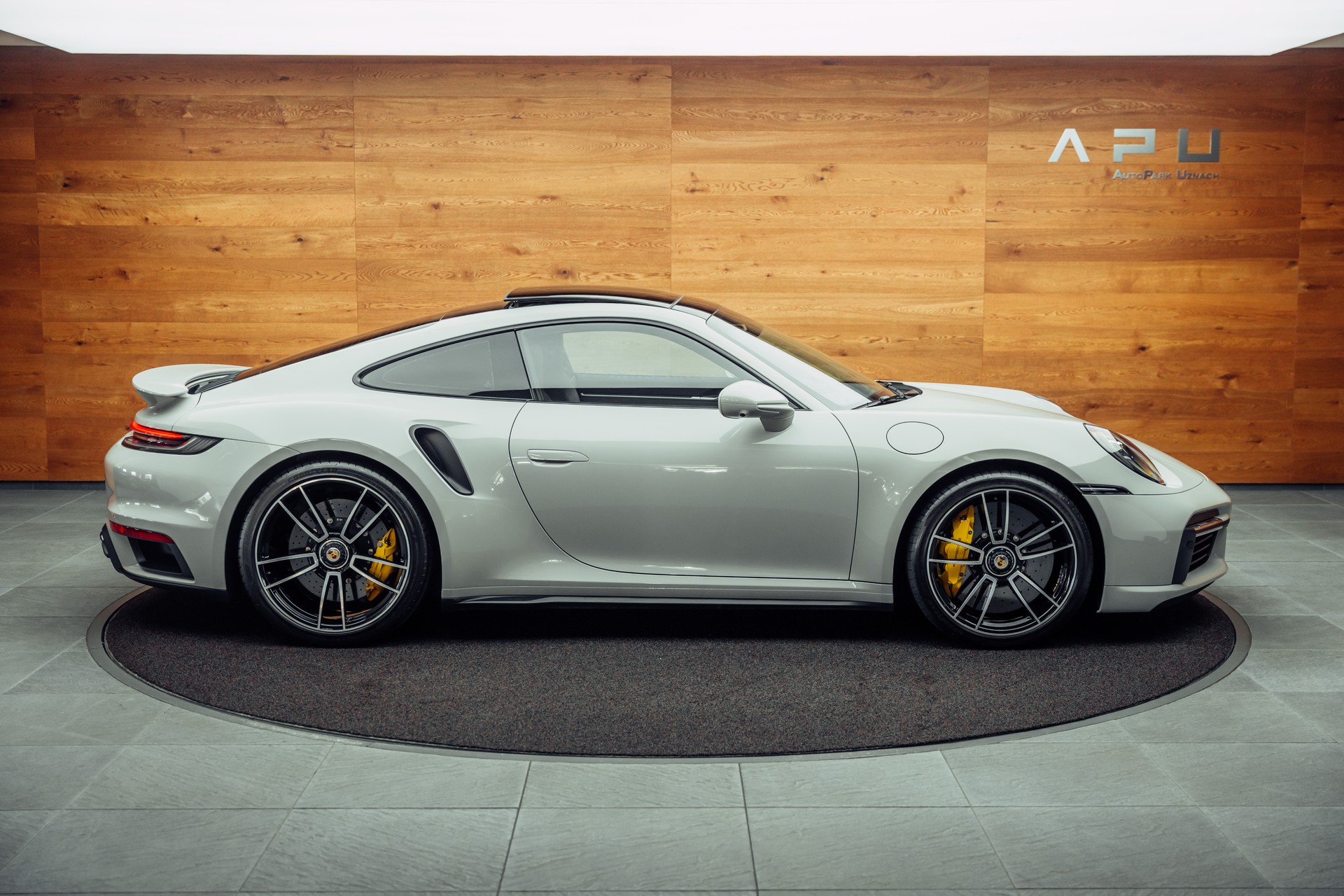 PORSCHE 911 Turbo S PDK-image-9