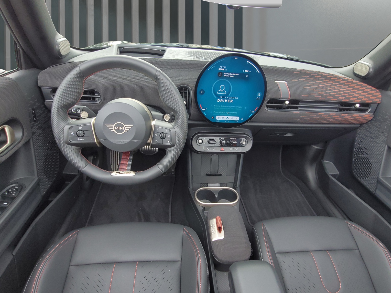 MINI Cabrio F67 2.0i John Cooper Works Paket XL-image-9
