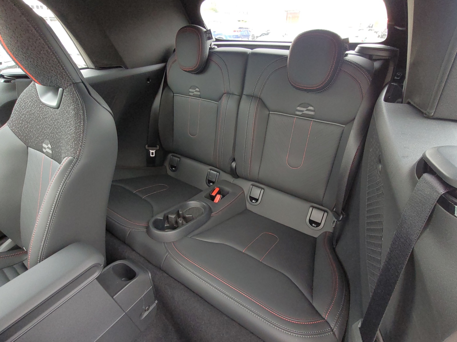 MINI Cabrio F67 2.0i John Cooper Works Paket XL-image-19