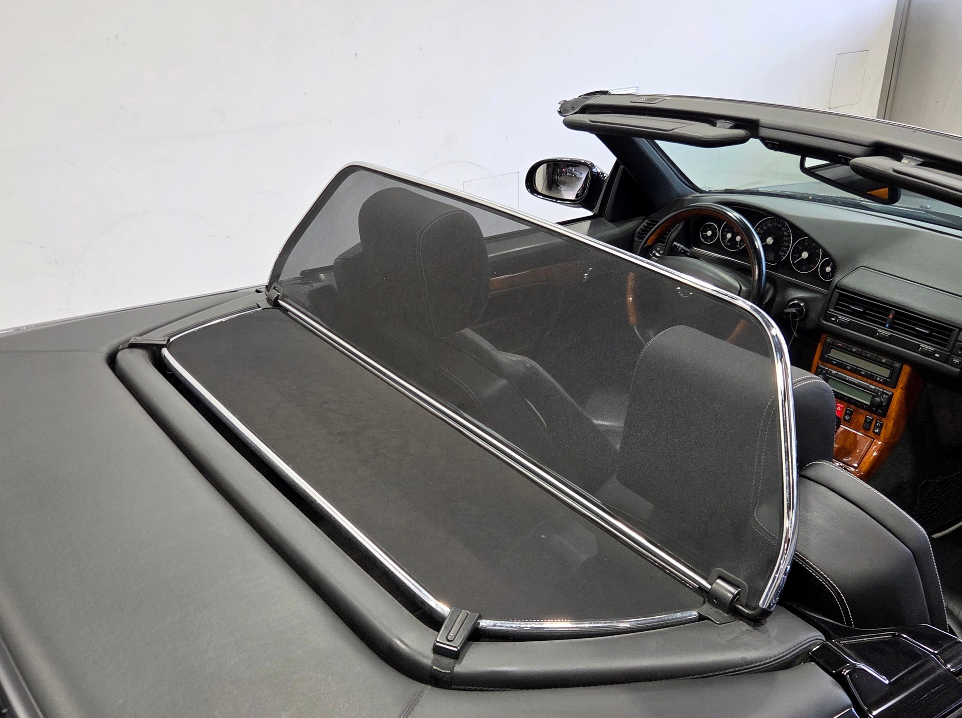 MERCEDES-BENZ SL 500 Final Edition-image-17
