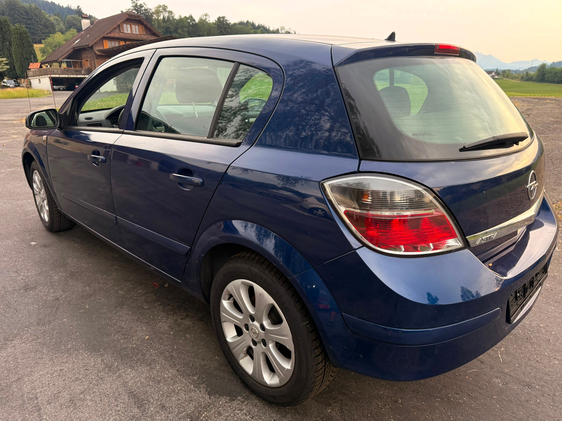 OPEL Astra 1.6i 16V Enjoy Ab MFK-image-3