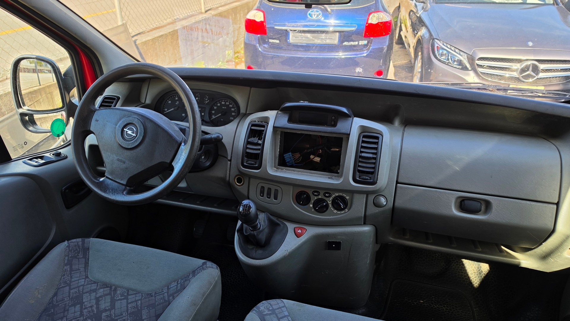 OPEL Vivaro 1.9 CDTI 2.9t-image-8