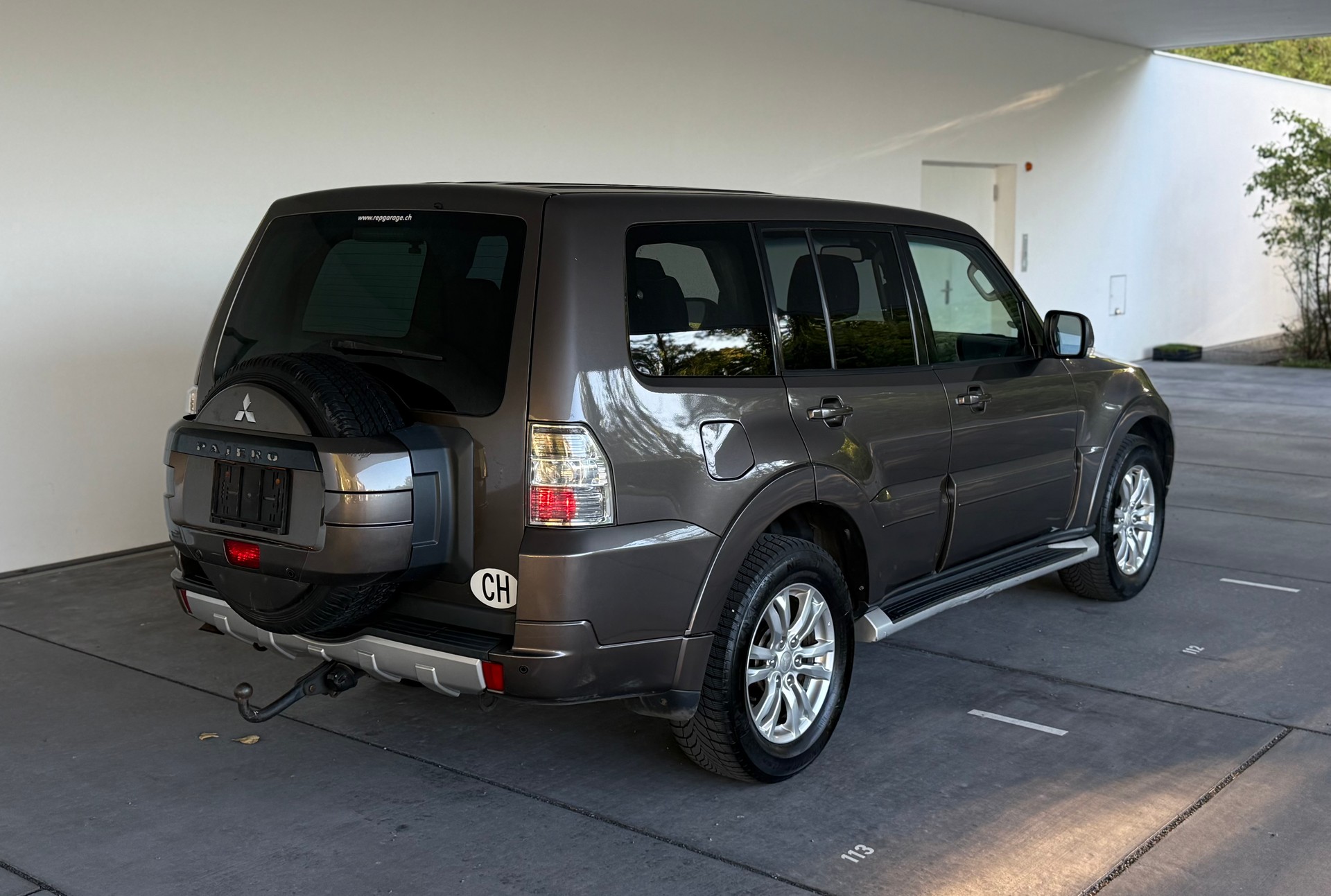 MITSUBISHI Pajero 3.2 DI-D Professional Plus Automatic-image-5