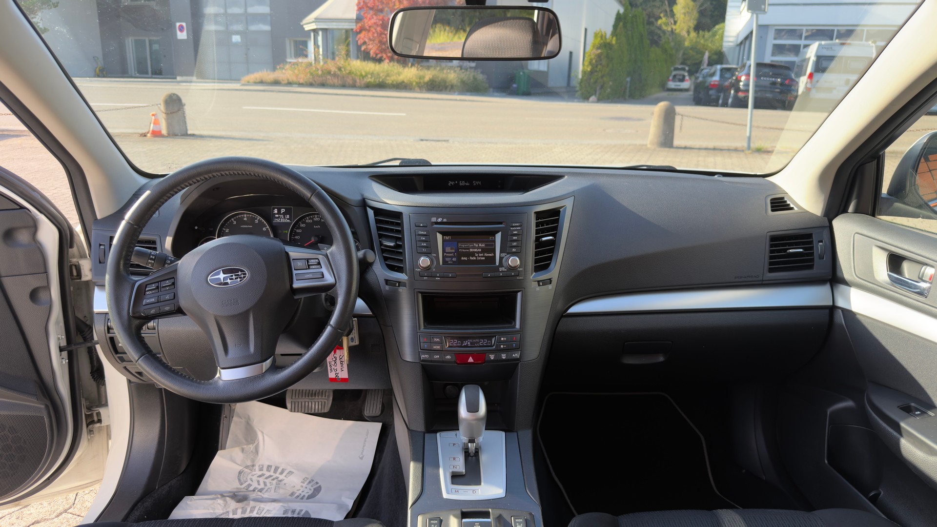 SUBARU Legacy 2.0i Swiss AWD Lineartronic-image-16