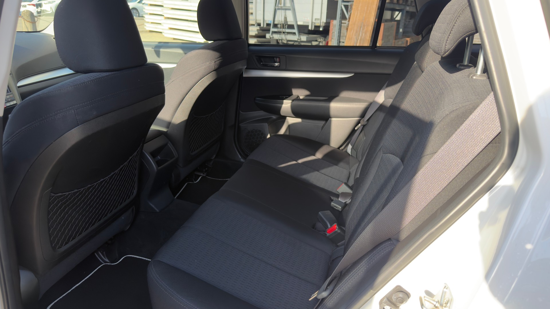 SUBARU Legacy 2.0i Swiss AWD Lineartronic-image-17