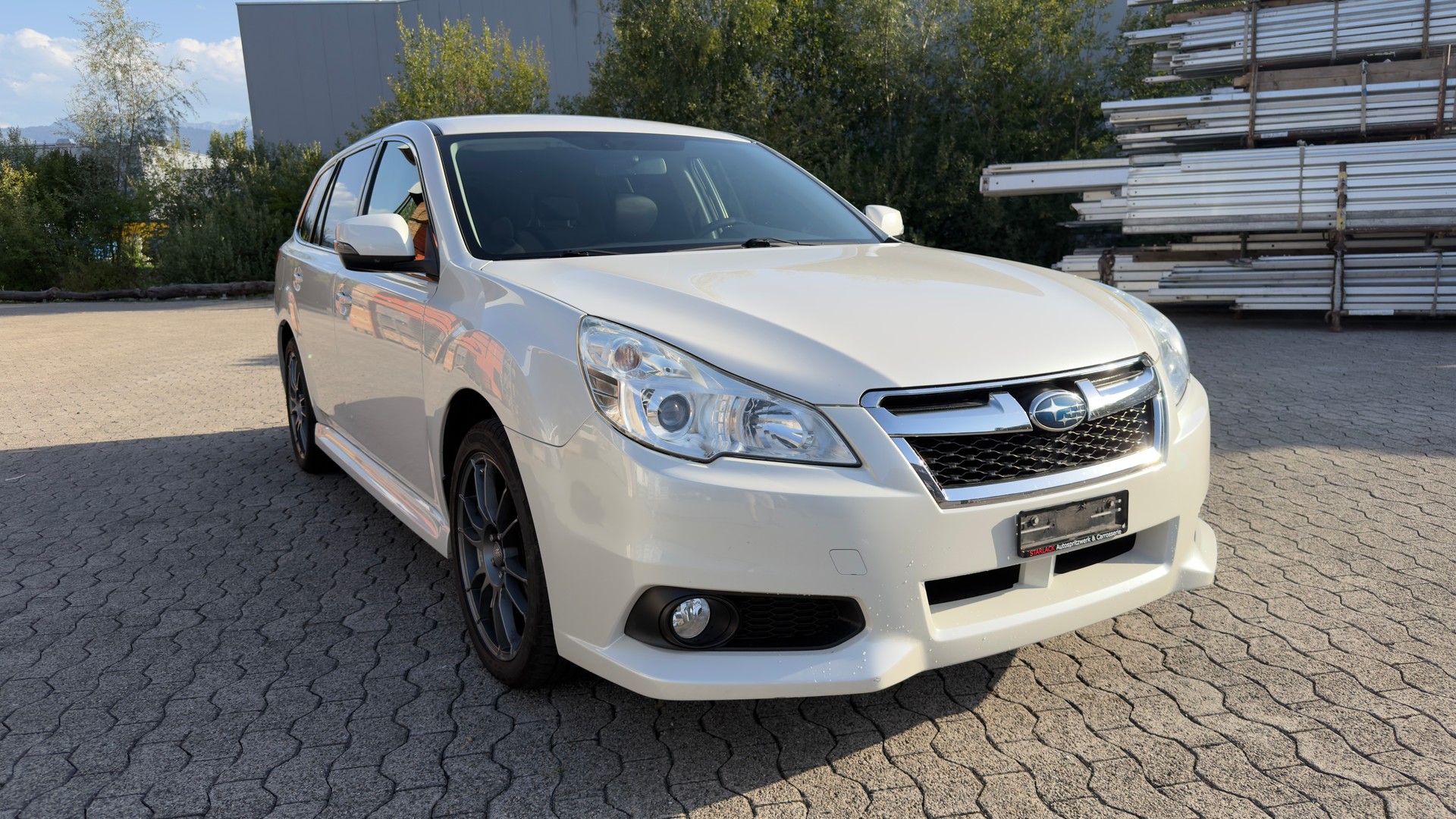 SUBARU Legacy 2.0i Swiss AWD Lineartronic-image-6