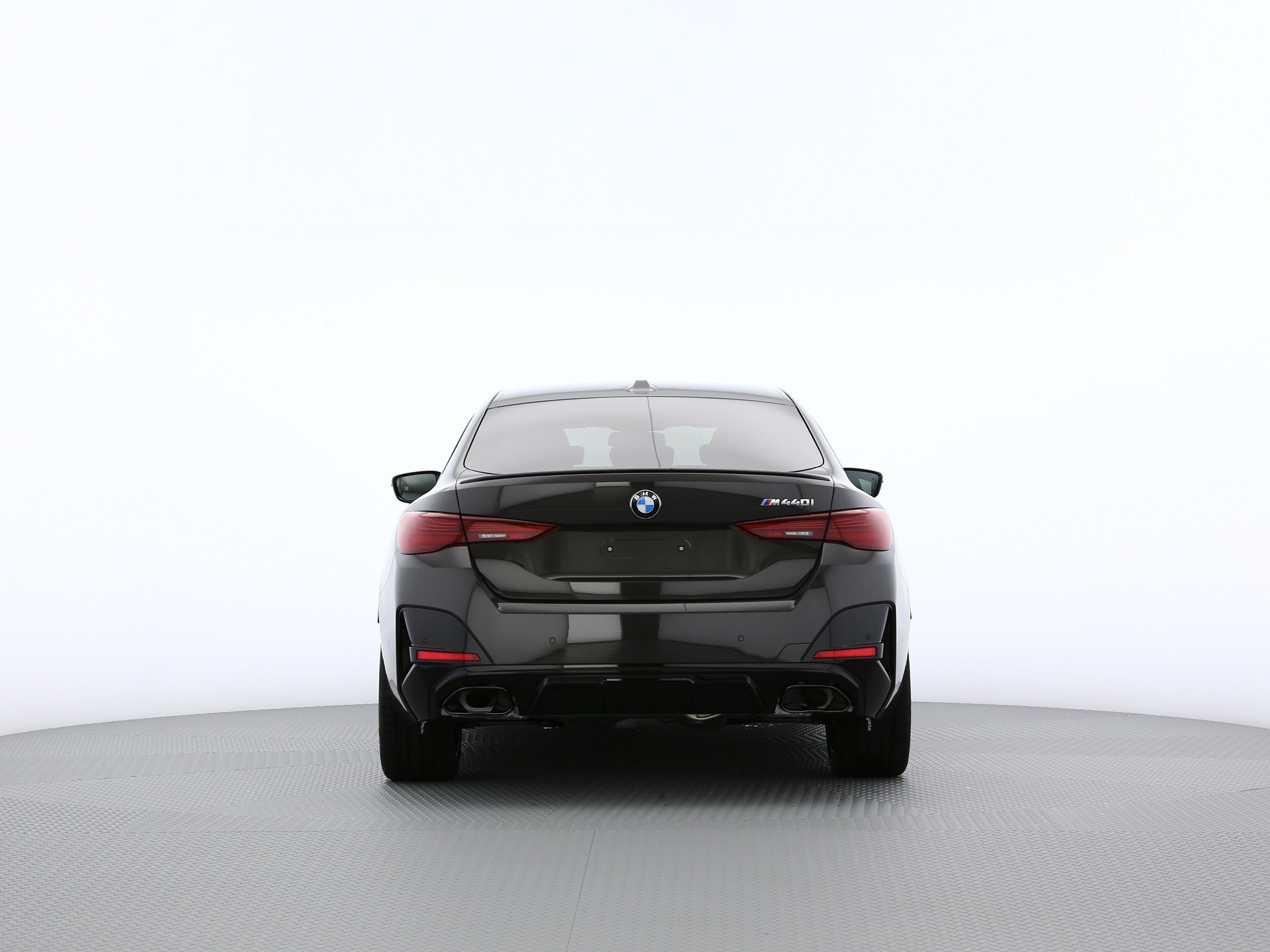 BMW M440i xDrive Gran Coupé-image-3