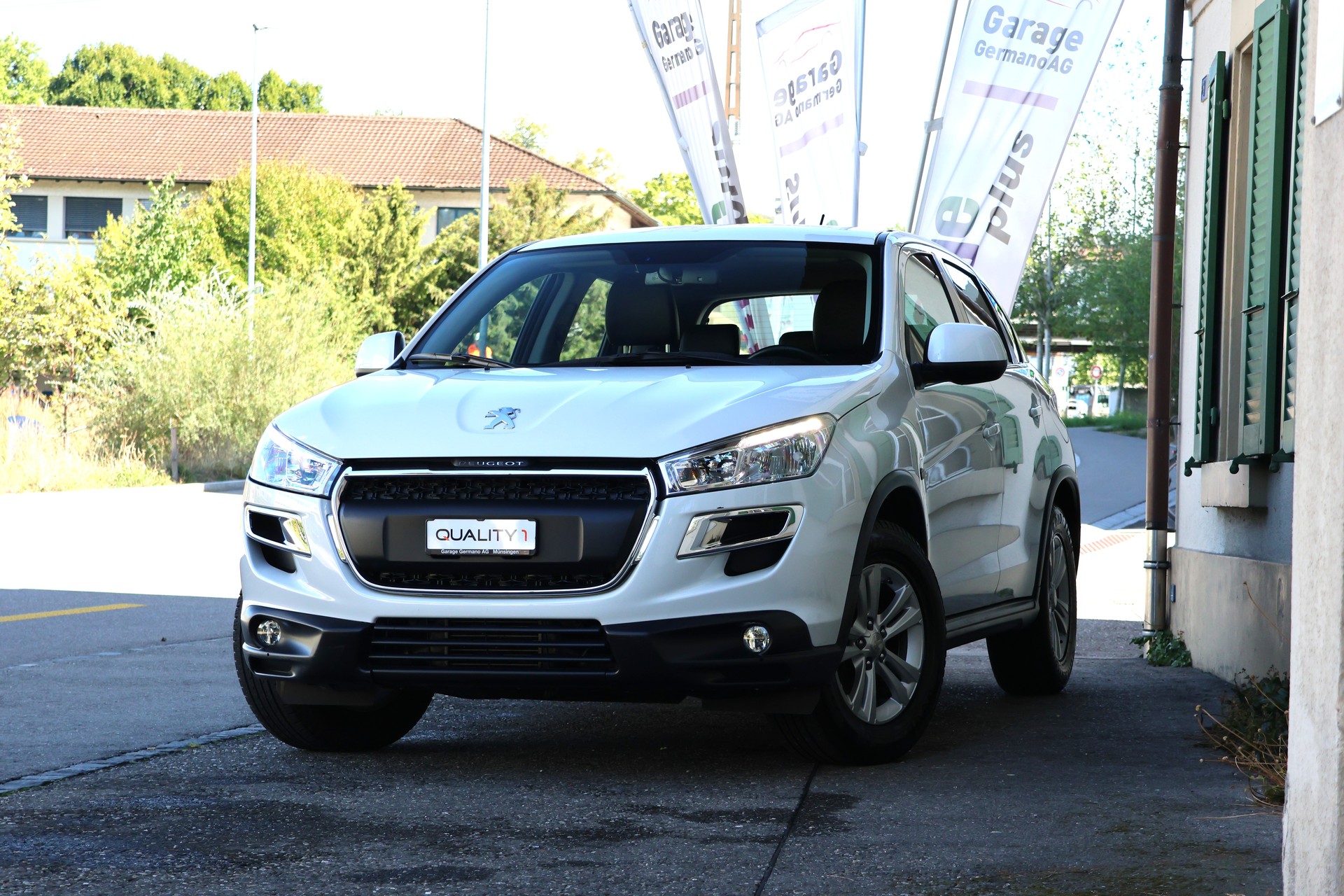 PEUGEOT 4008 1.6 HDi Allure 4WD-image-0