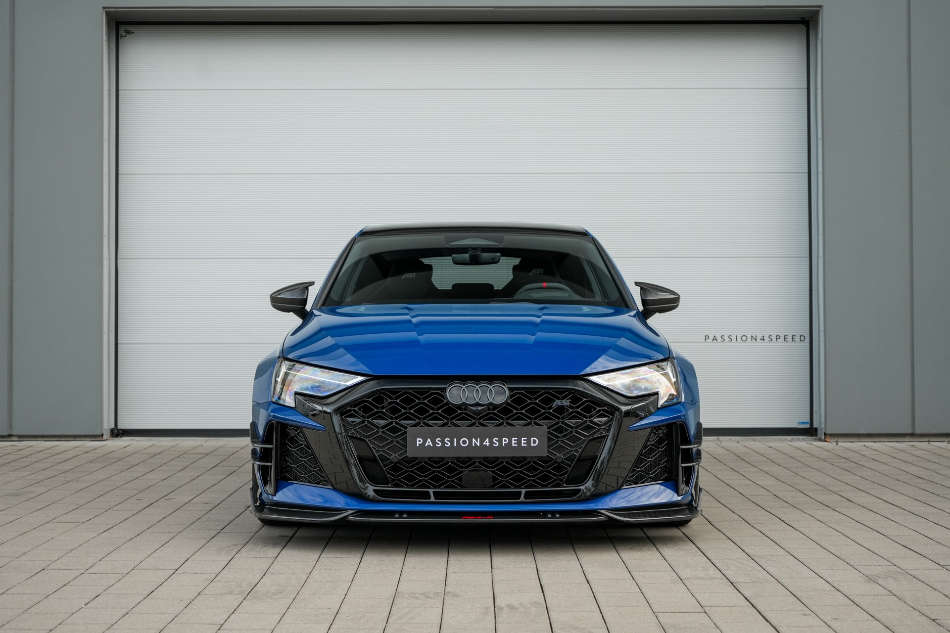 AUDI RS3 Sportback 2.5 TSI quattro S-tronic-image-0