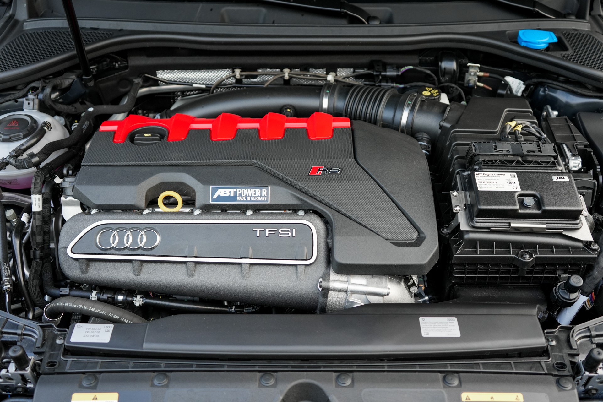 AUDI RS3 Sportback 2.5 TSI quattro S-tronic-image-22