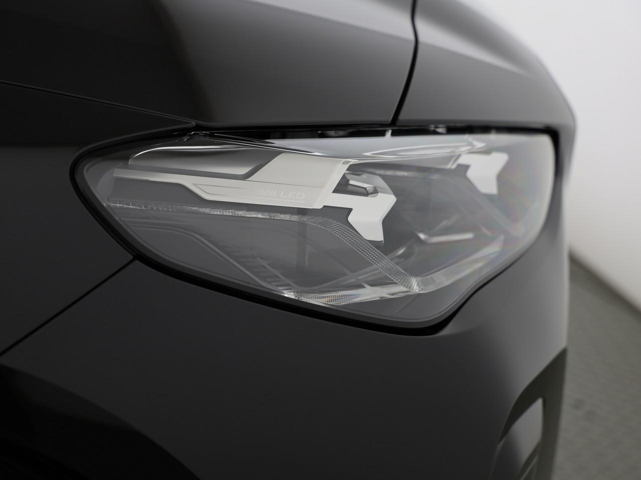 BMW 2er Reihe U06 Active Tourer 230e xDrive paddles-image-9