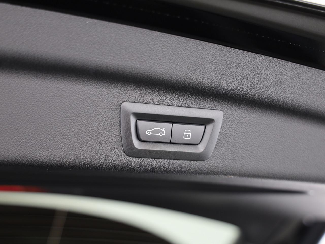 BMW 2er Reihe U06 Active Tourer 230e xDrive paddles-image-22