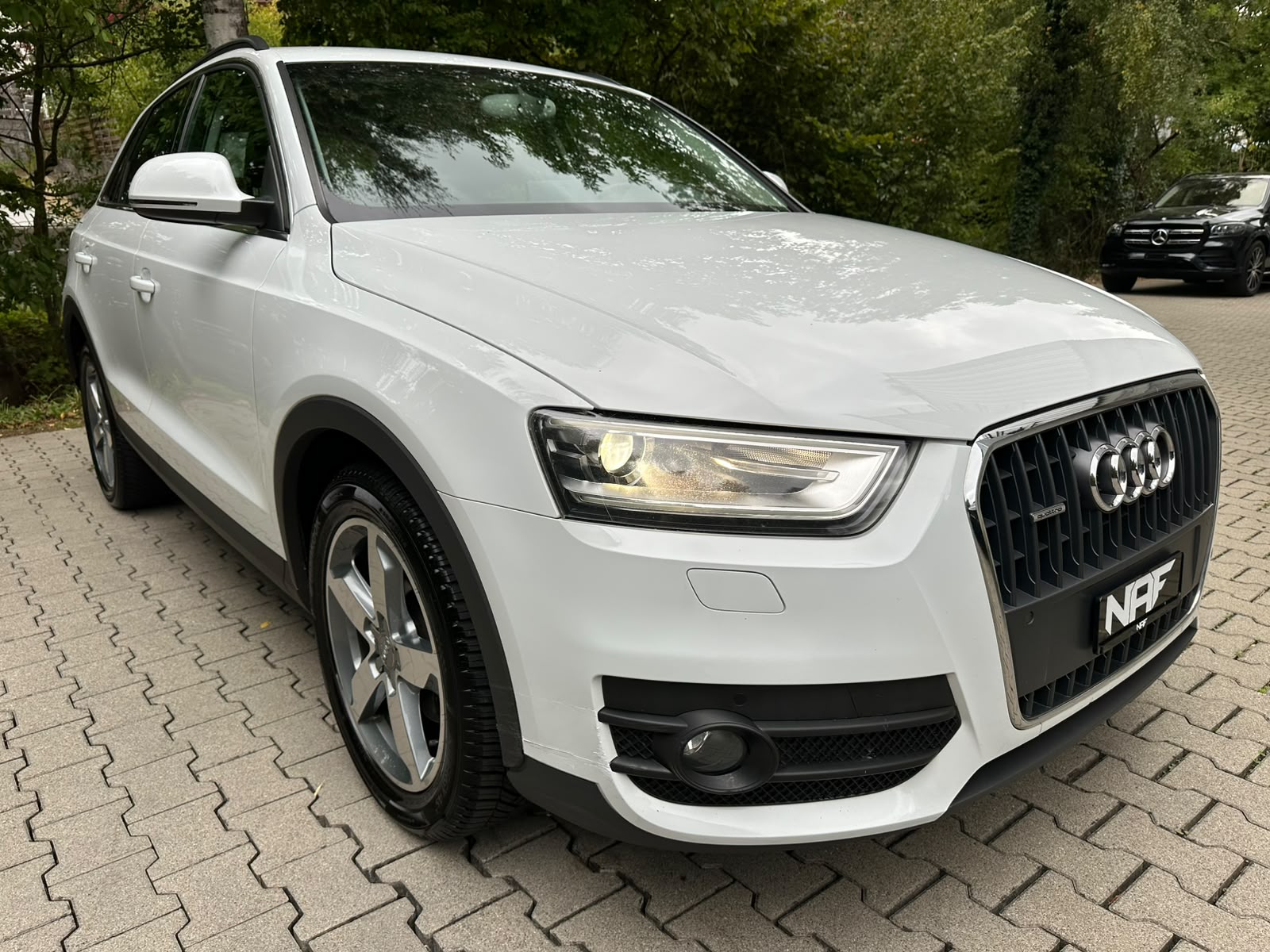 AUDI Q3 2.0 TDI quattro S-tronic-image-6