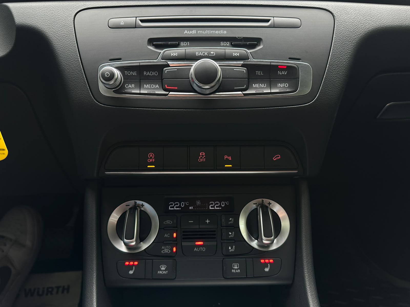 AUDI Q3 2.0 TDI quattro S-tronic-image-20