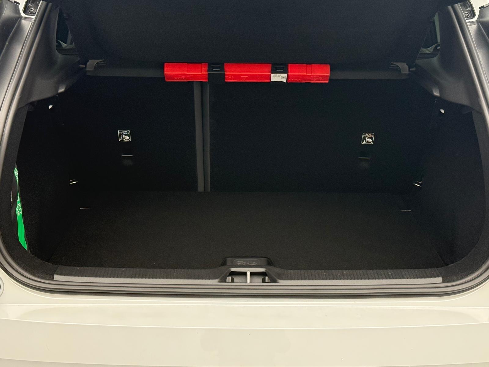 VOLVO EX30 P8 Ultra AWD-image-15