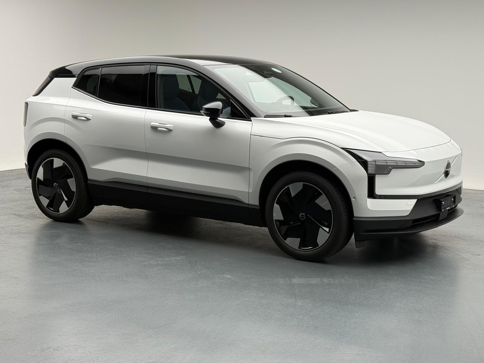 VOLVO EX30 P8 Ultra AWD-image-18