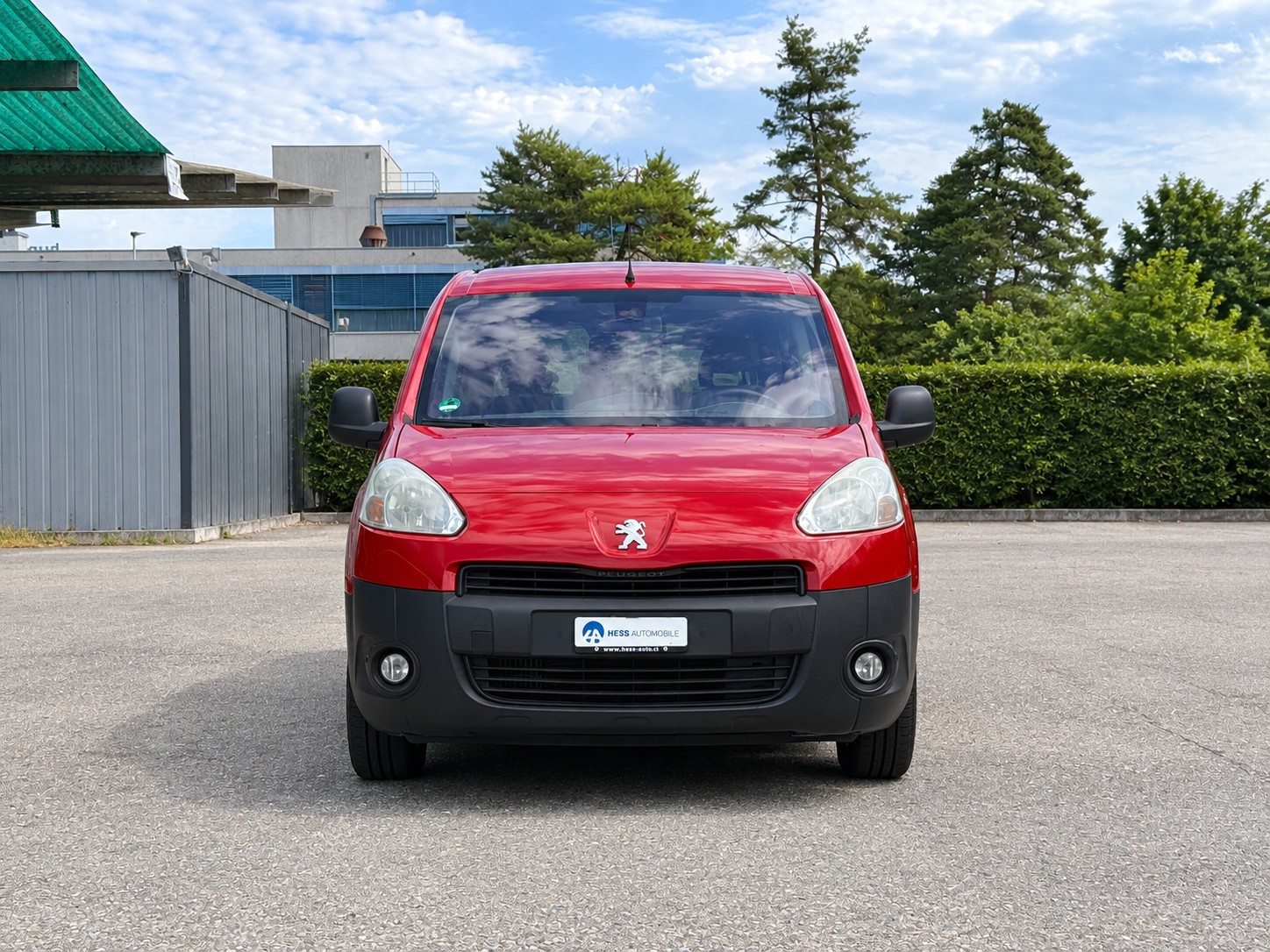 PEUGEOT Partner 1.6 e-HDI Urban Pack Automat-image-1