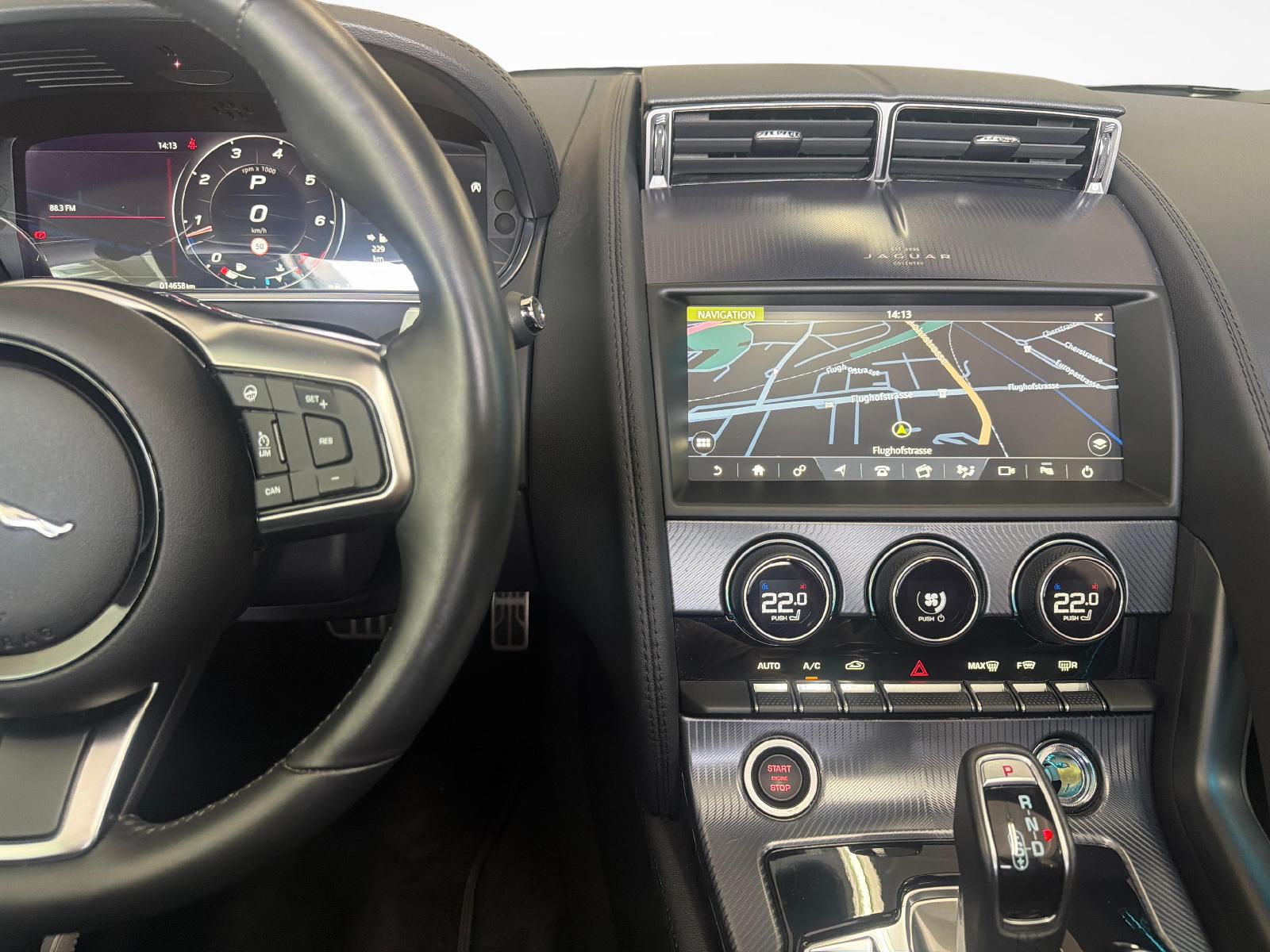 JAGUAR F-Type Convertible 2.0 R-Dynamic-image-15