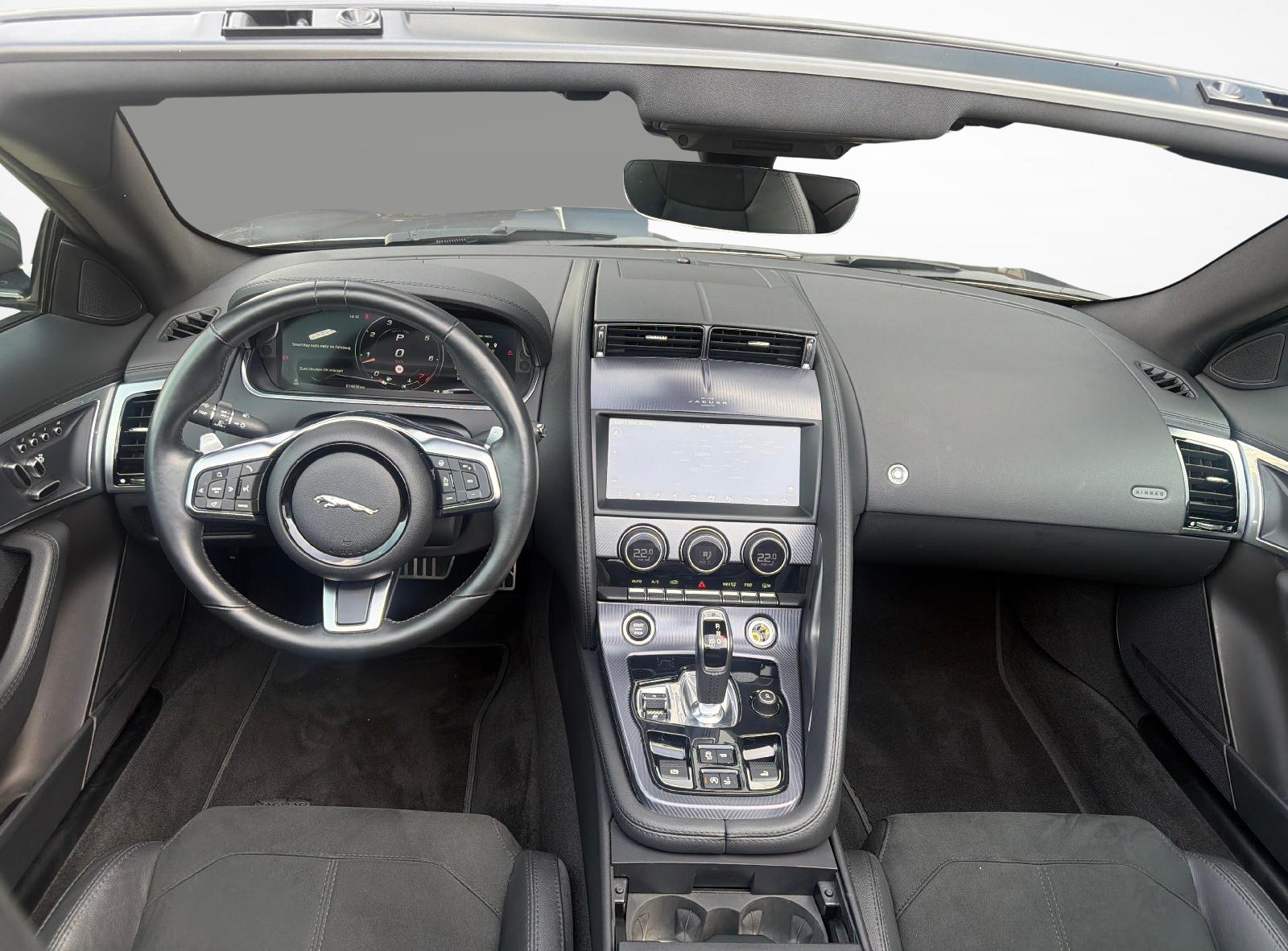 JAGUAR F-Type Convertible 2.0 R-Dynamic-image-8