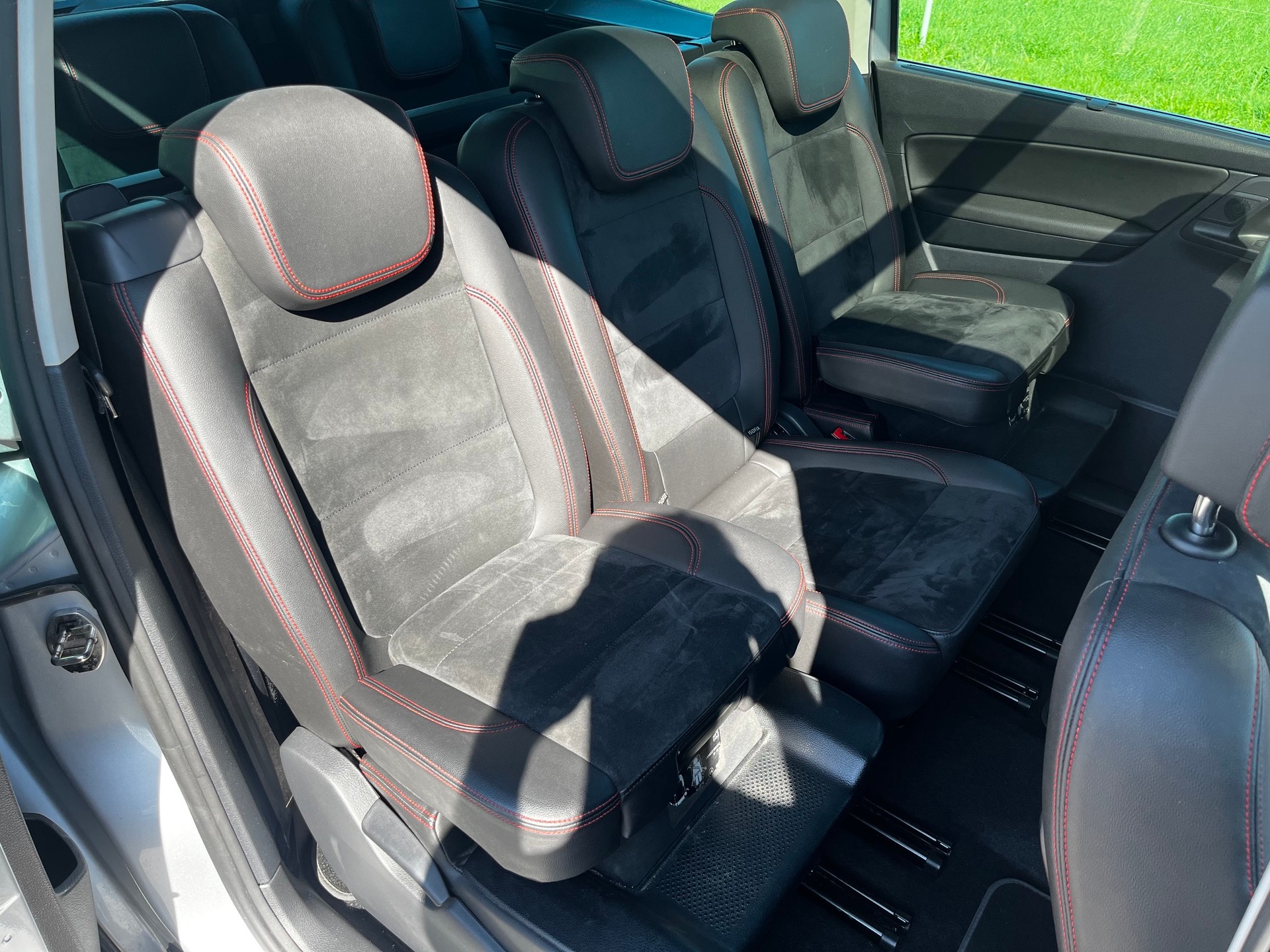 SEAT Alhambra 2.0 TDI FR Line DSG-image-8