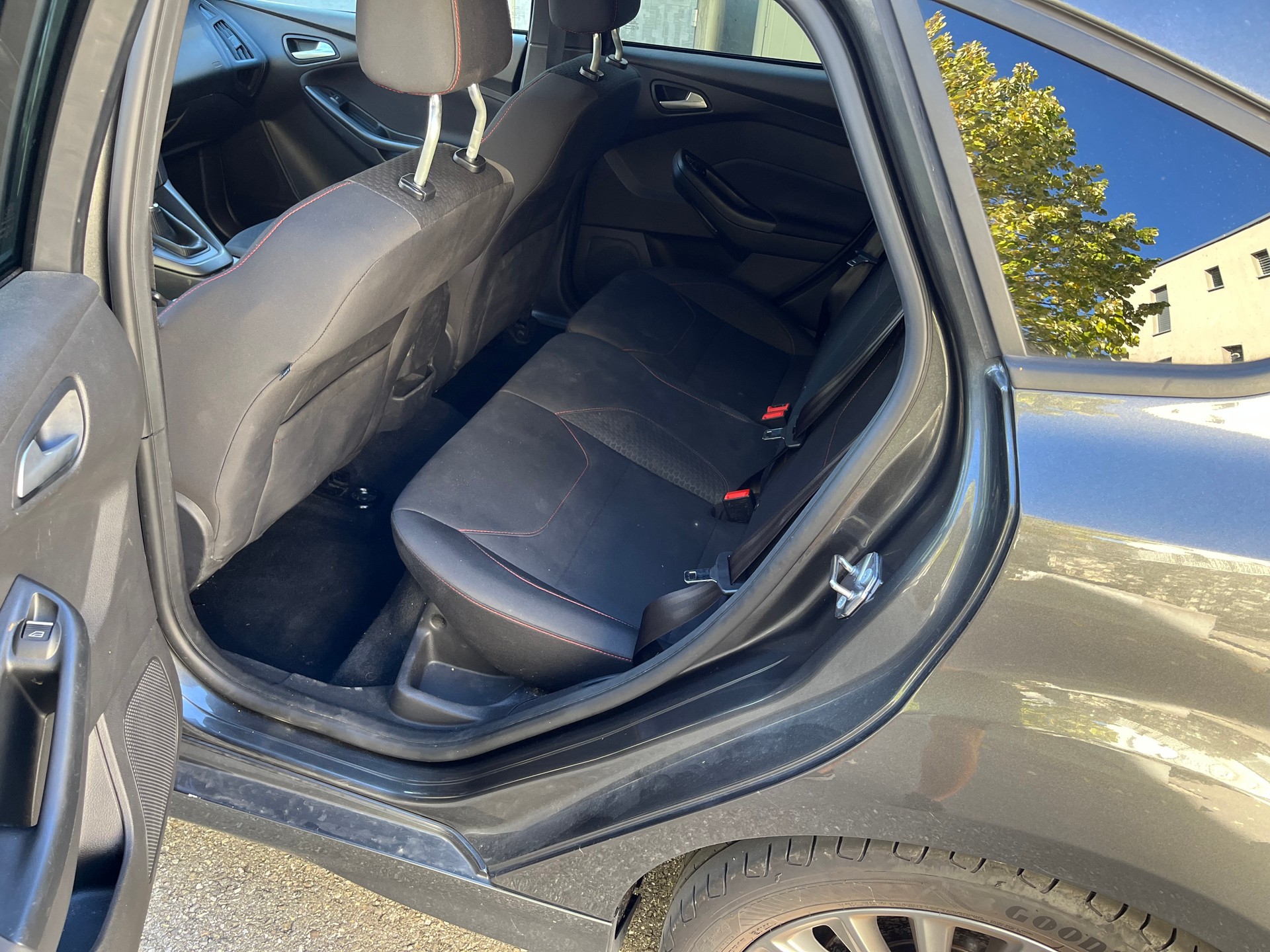 FORD Ford Focus 1.0 SCTi-image-3