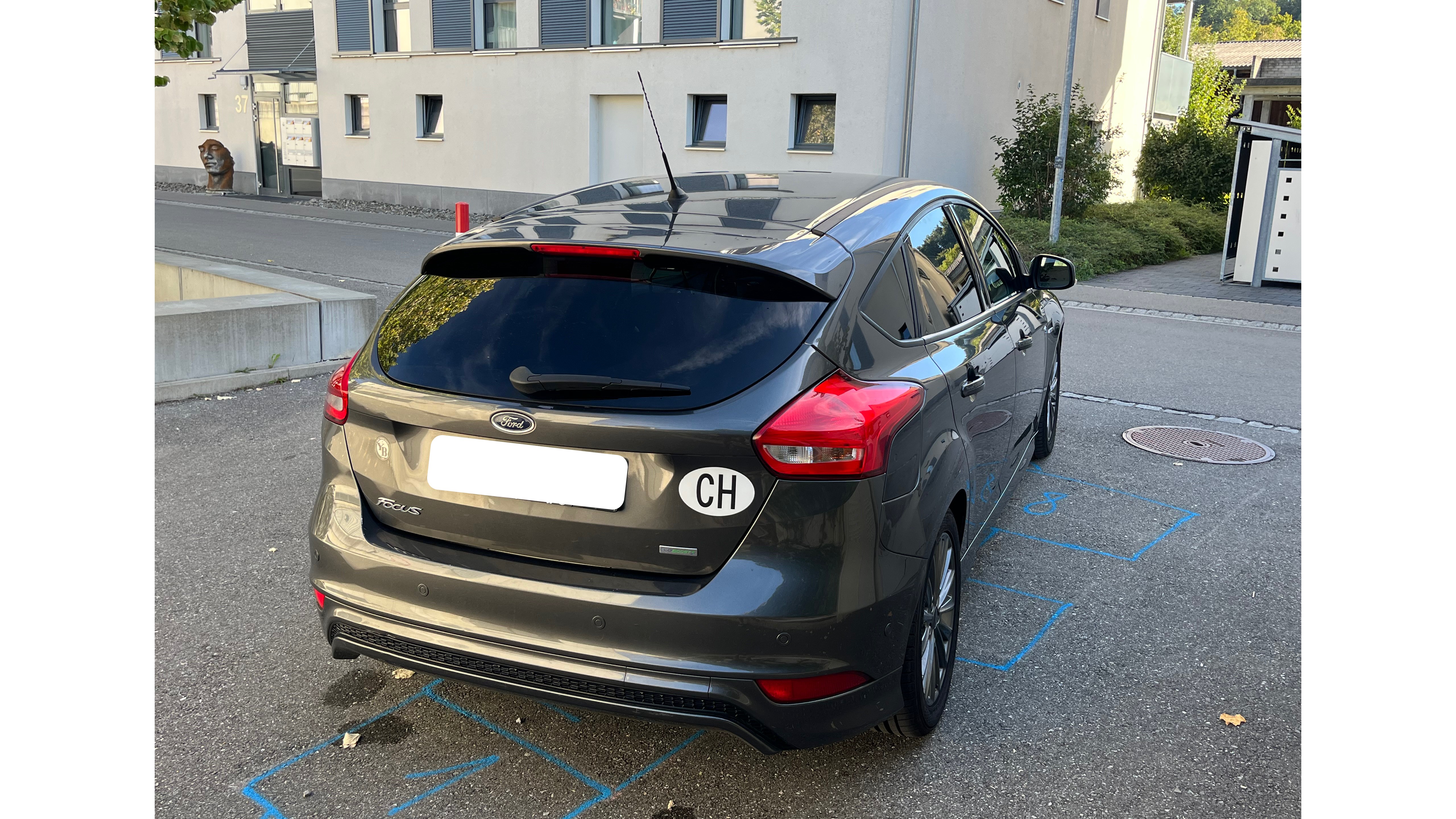 Car photo