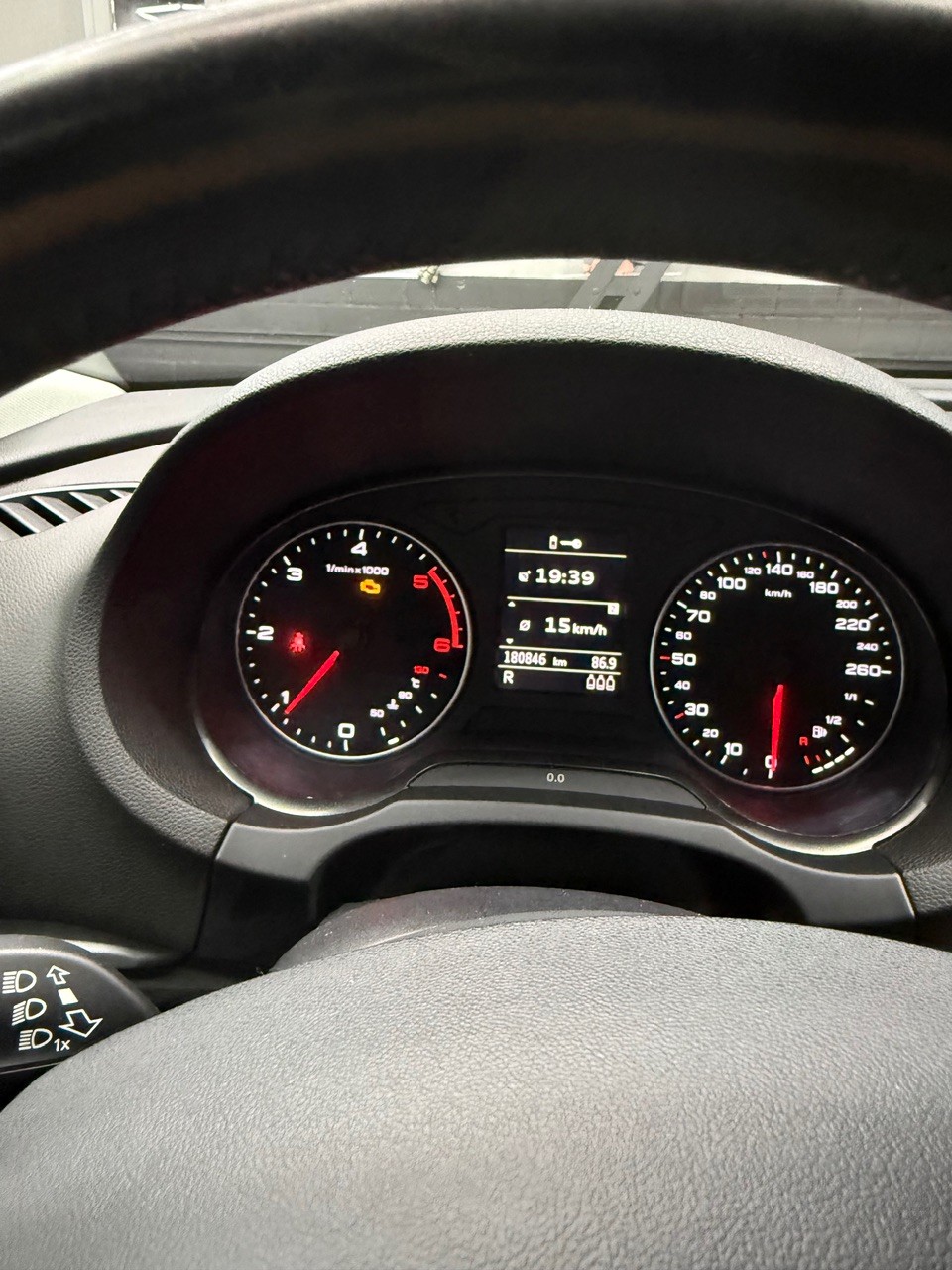 AUDI A3 2.0 TDI Attraction S-tronic | CH-Auto-image-6