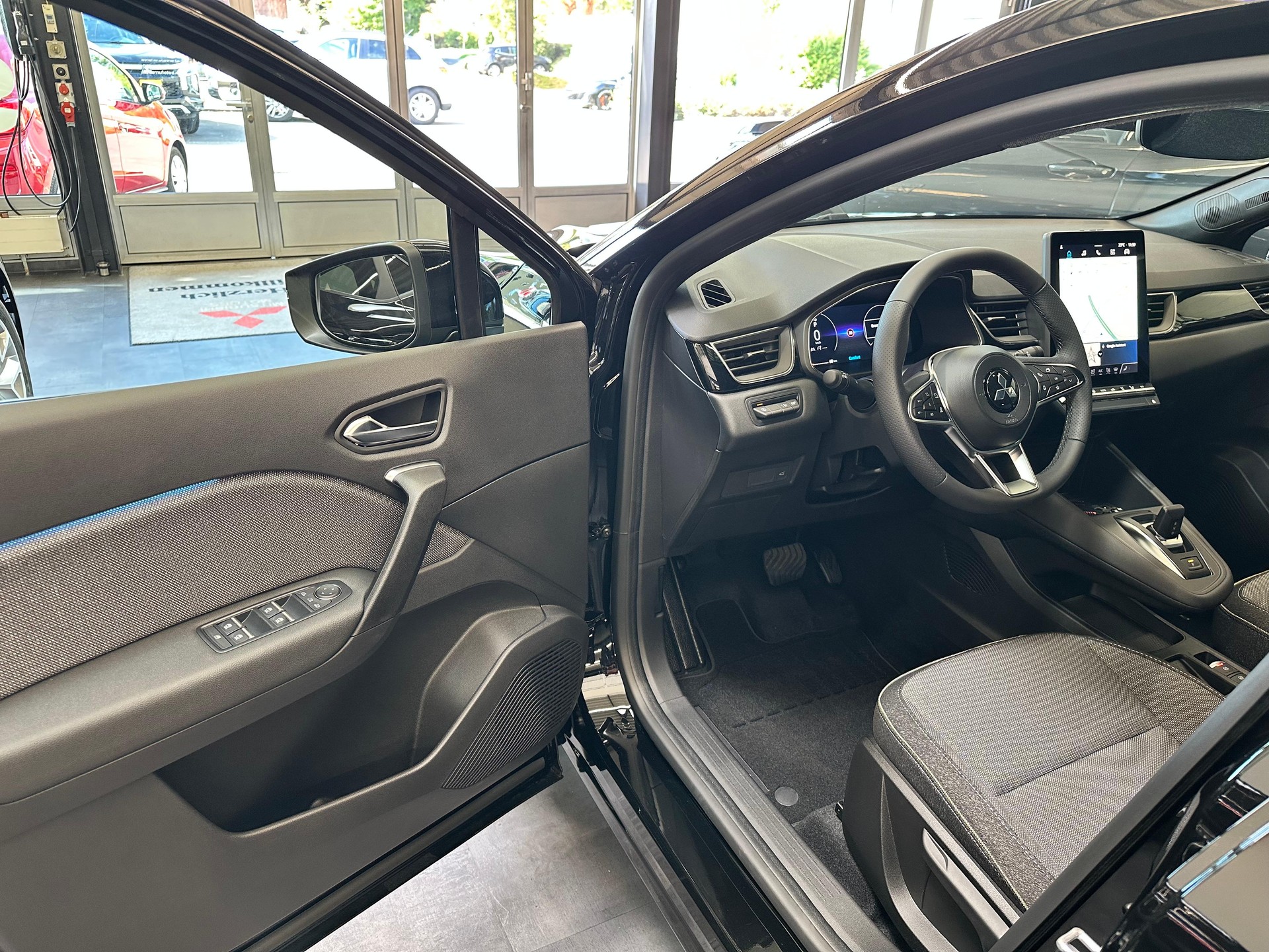 MITSUBISHI Grandis 1.3 MH Intense-image-12