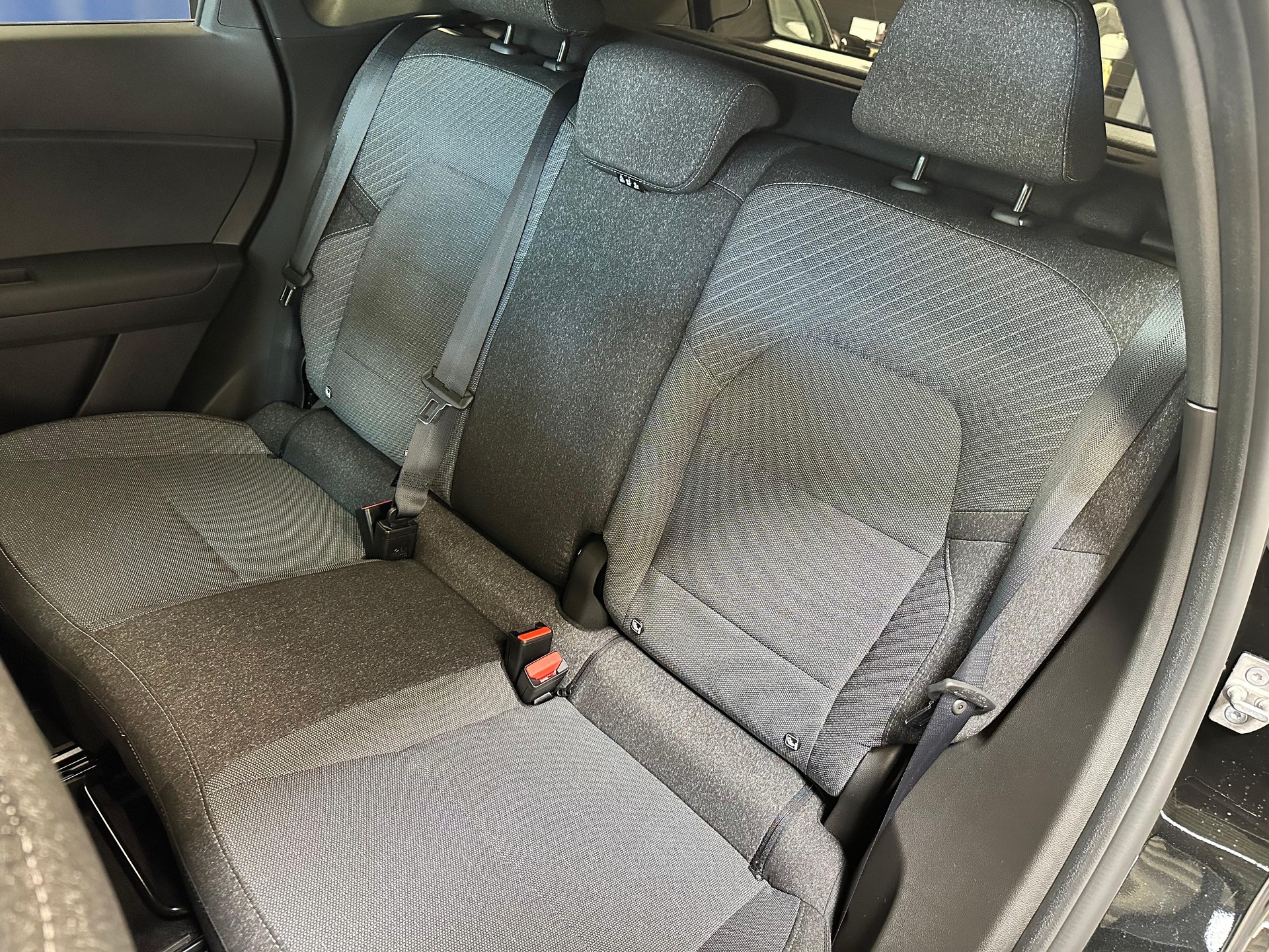 MITSUBISHI Grandis 1.3 MH Intense-image-13