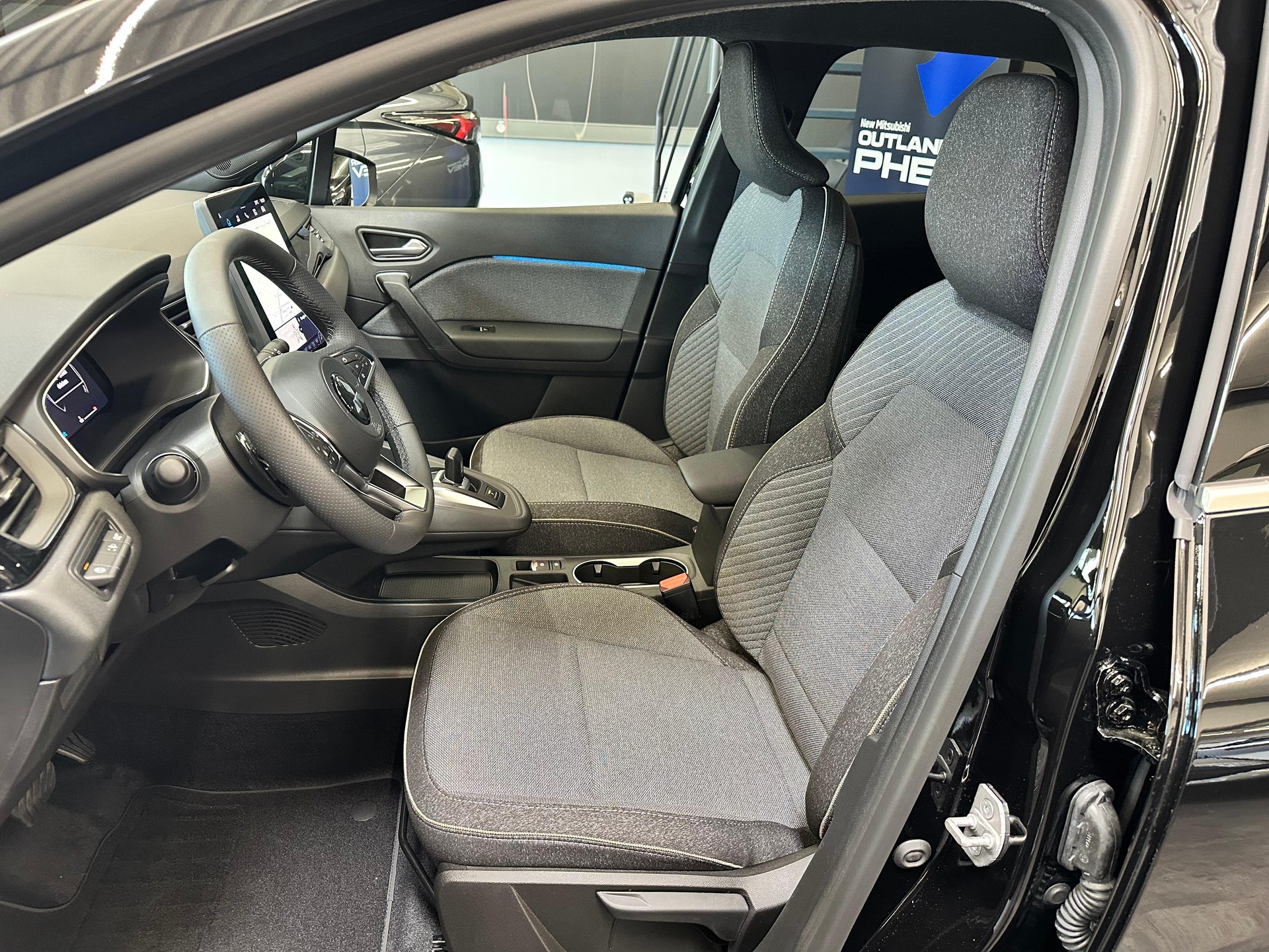 MITSUBISHI Grandis 1.3 MH Intense-image-11