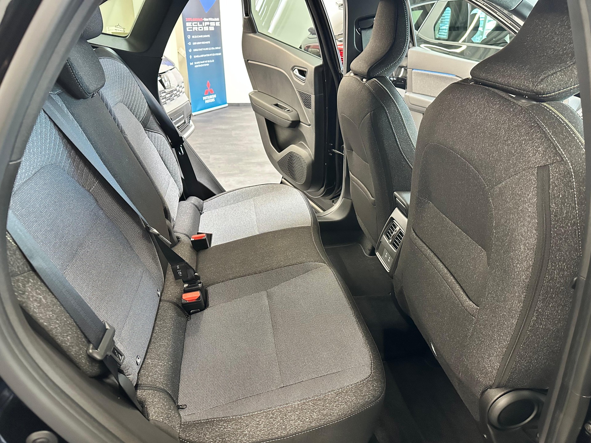 MITSUBISHI Grandis 1.3 MH Intense-image-15