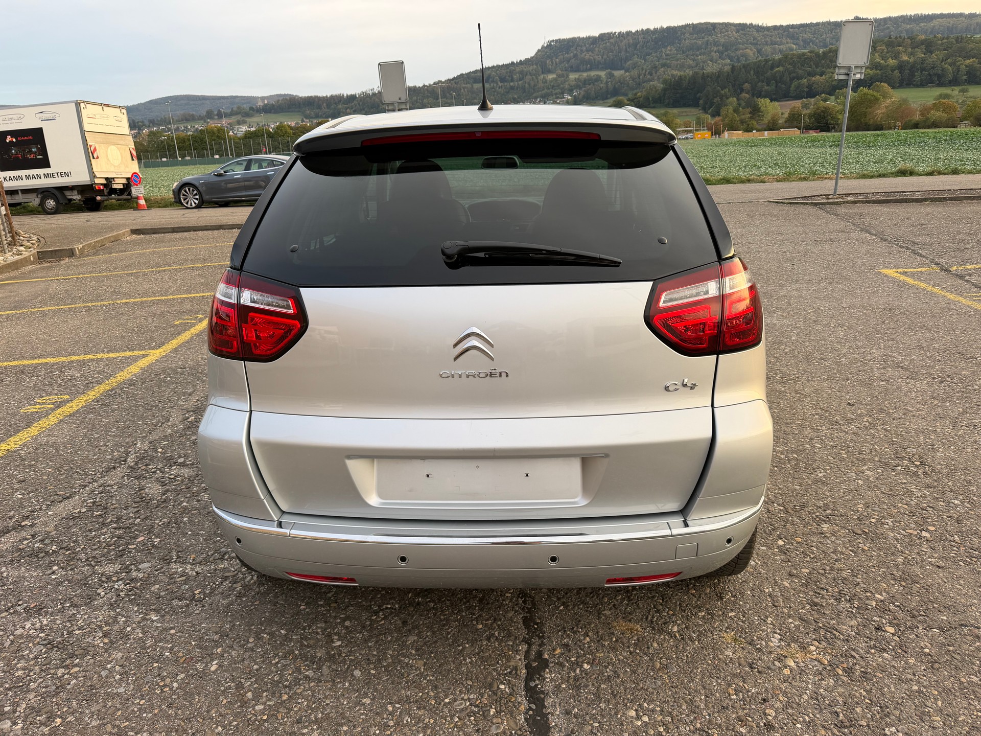 CITROEN C4 Picasso 1.6i 16V THP Swiss Style EGS6-image-5