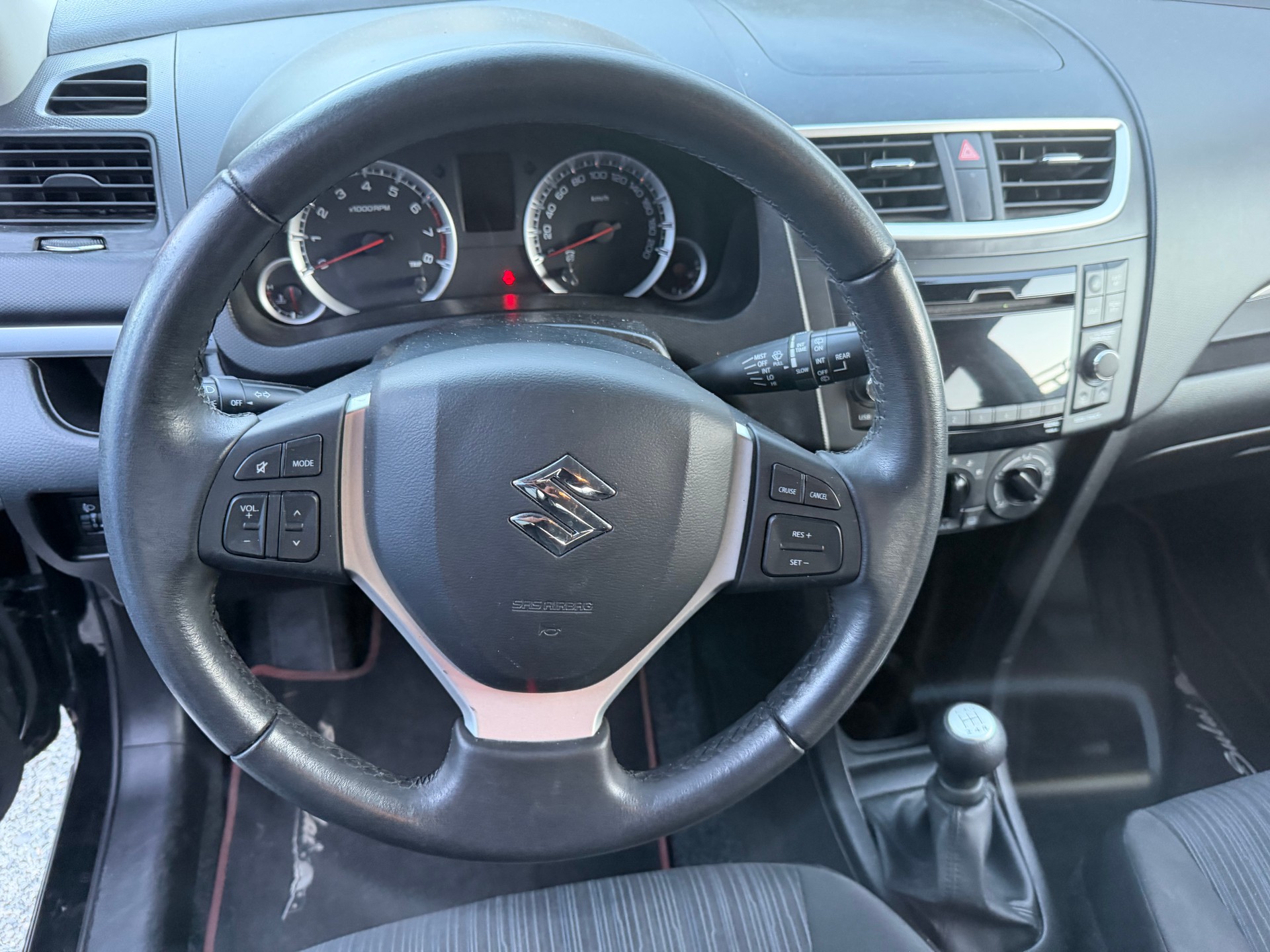 SUZUKI Swift 1.2i 16V PizSulai 4x4-image-4