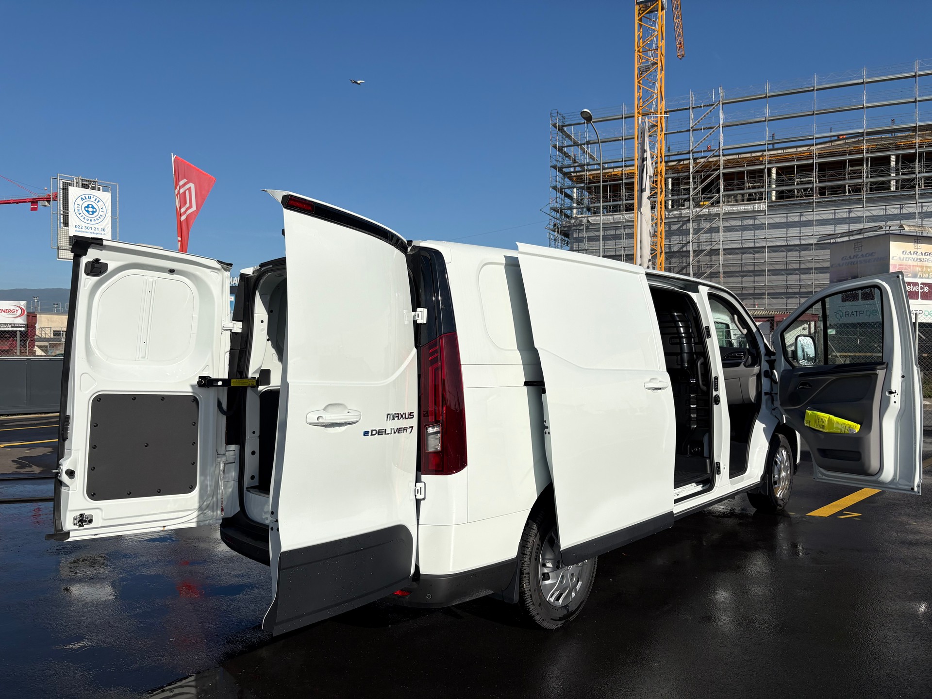 MAXUS eDeliver 7 L2 88kWh-image-4