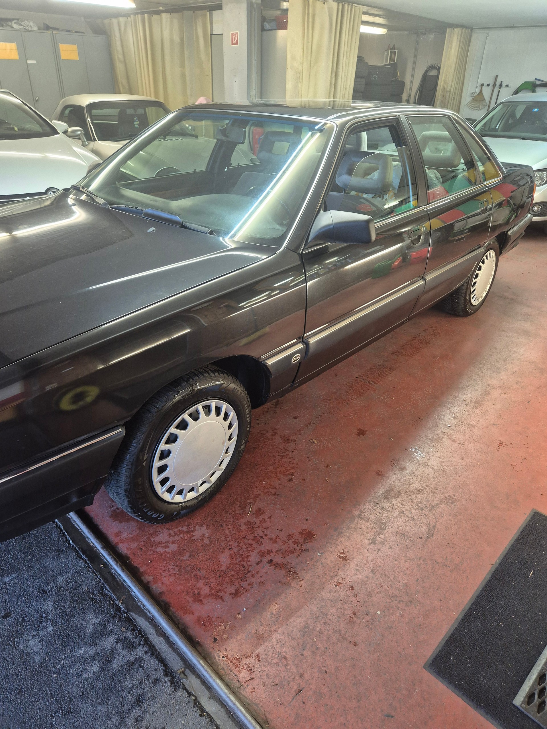 AUDI 100-image-6