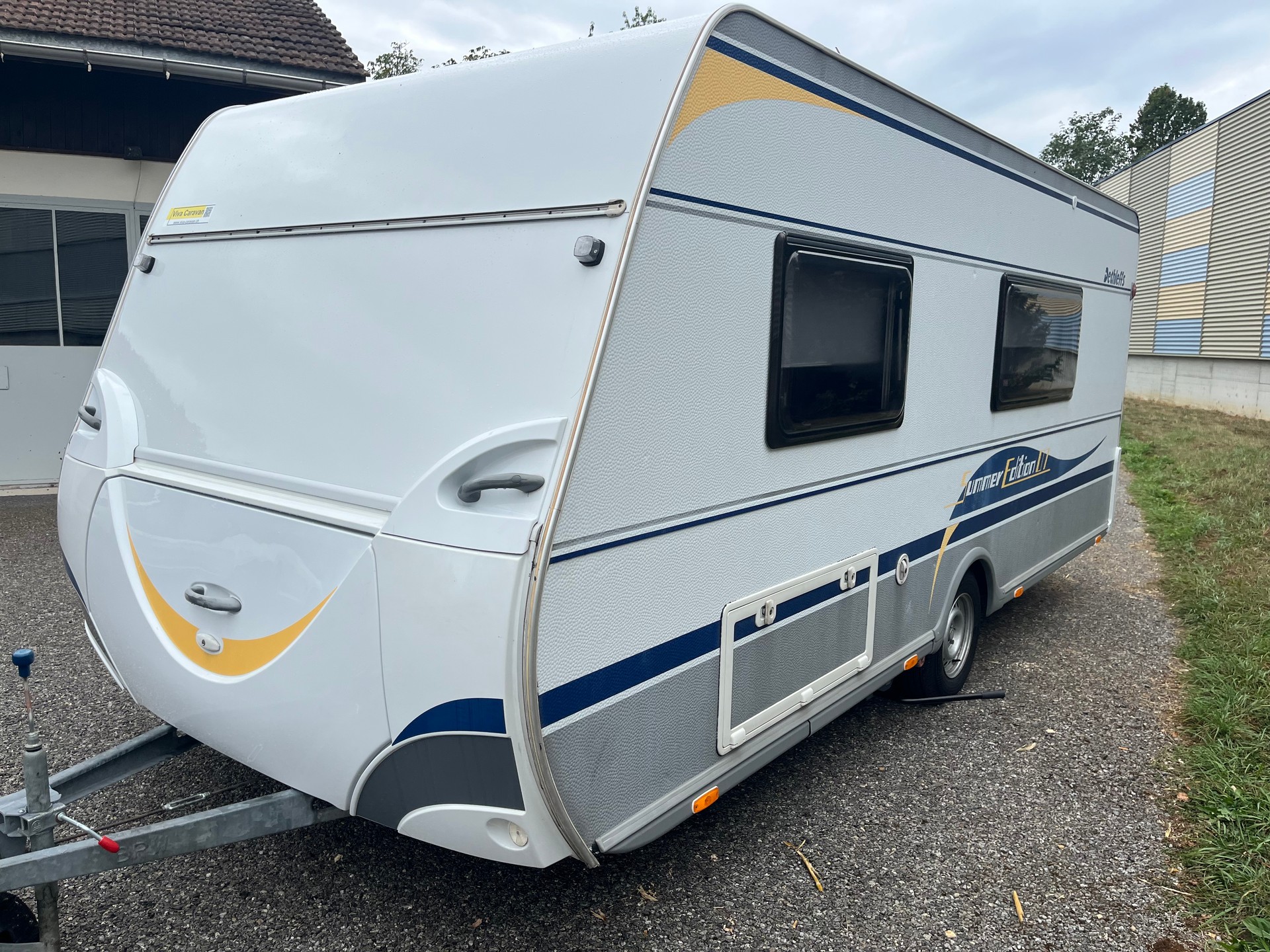 DETHLEFFS EL3 mit Kajüttenbett und Mover-image-1