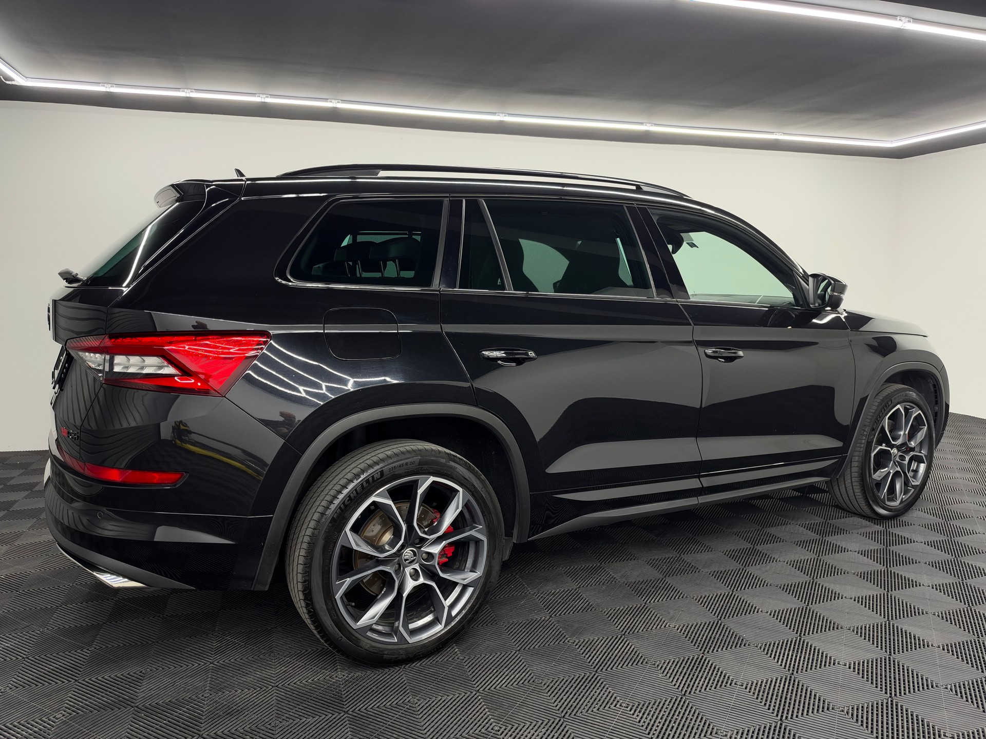 SKODA Kodiaq 2.0 Bi-TDI SCR RS 4x4 DSG-image-6
