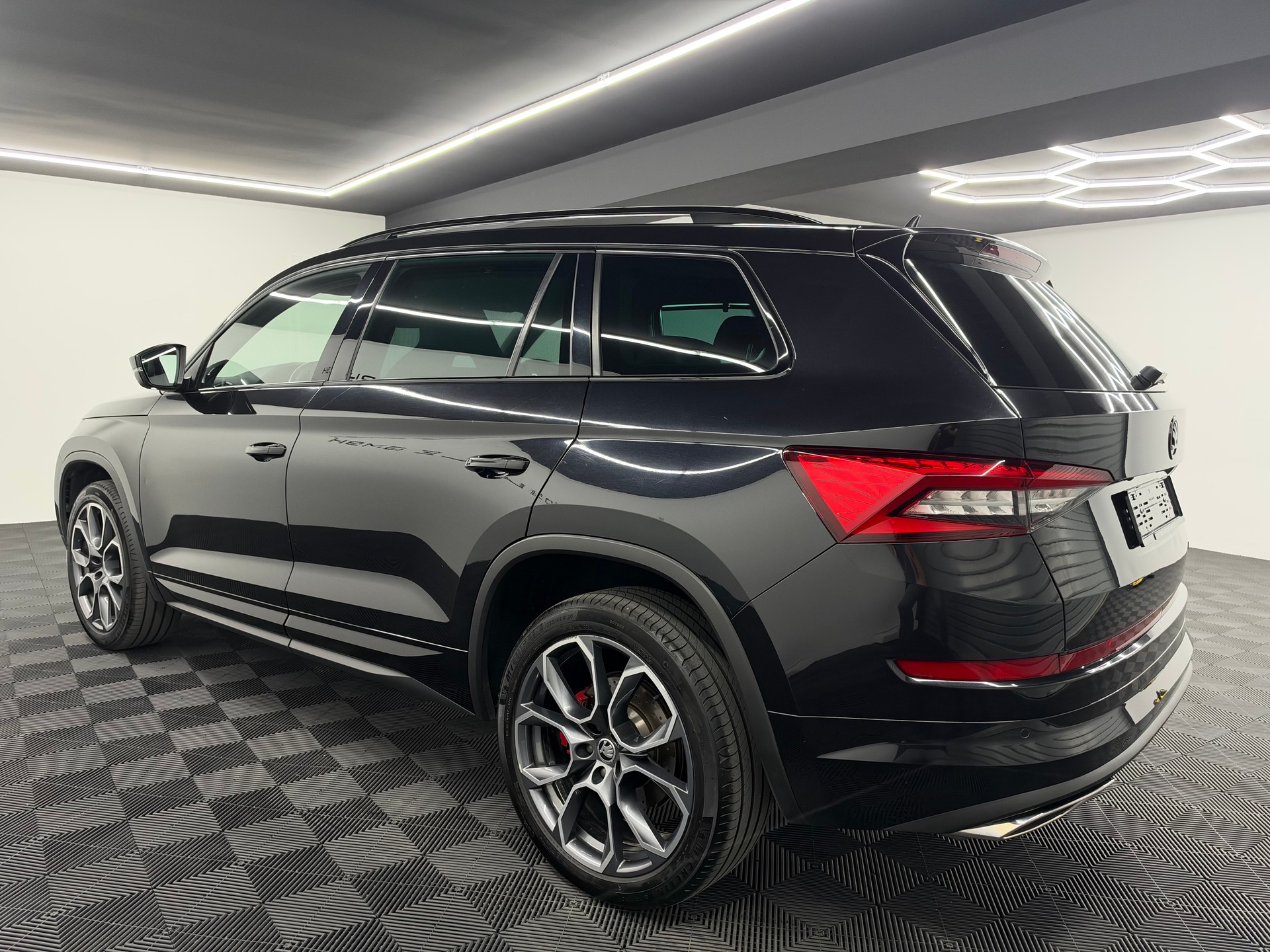 SKODA Kodiaq 2.0 Bi-TDI SCR RS 4x4 DSG-image-3