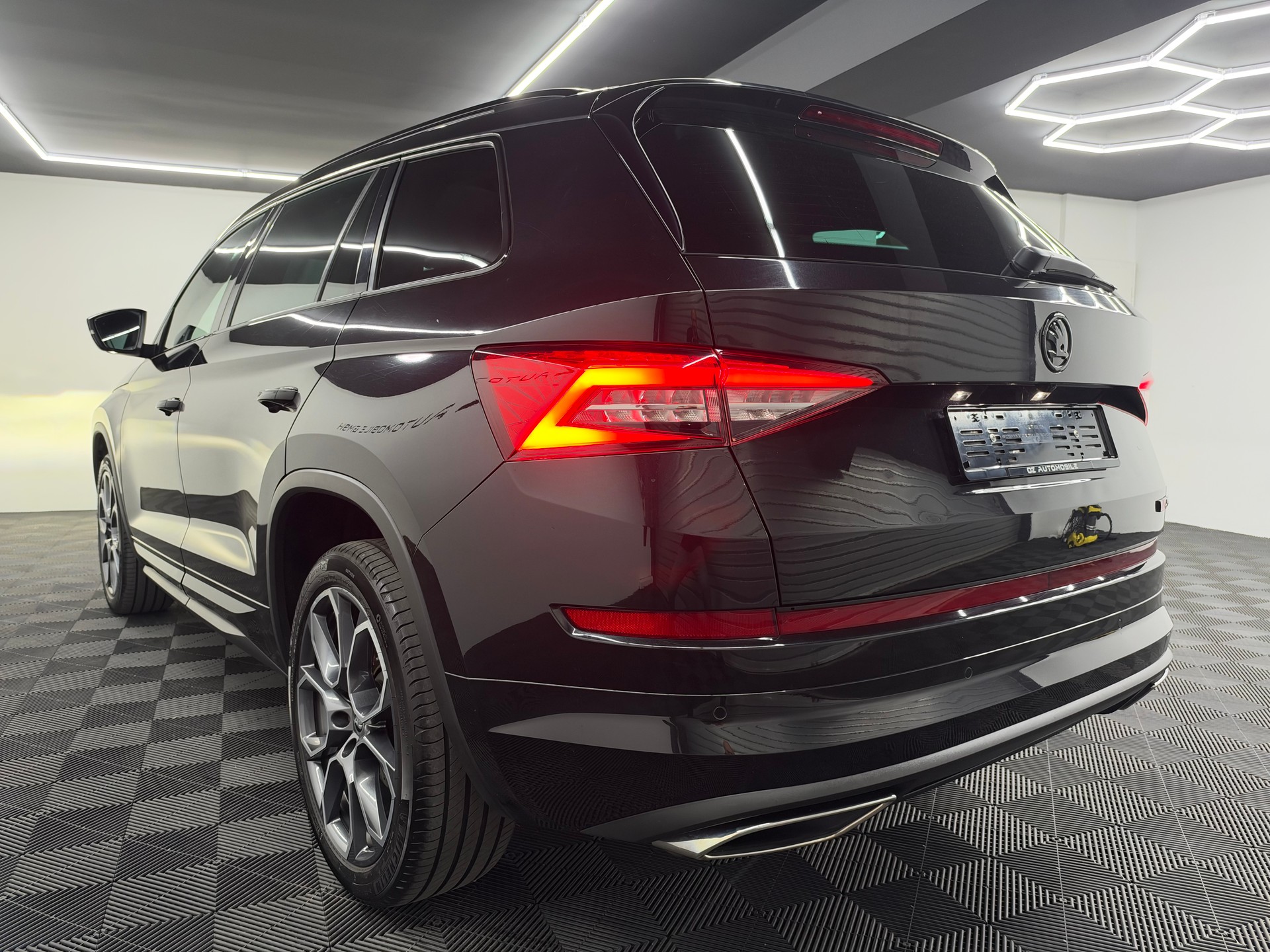 SKODA Kodiaq 2.0 Bi-TDI SCR RS 4x4 DSG-image-4