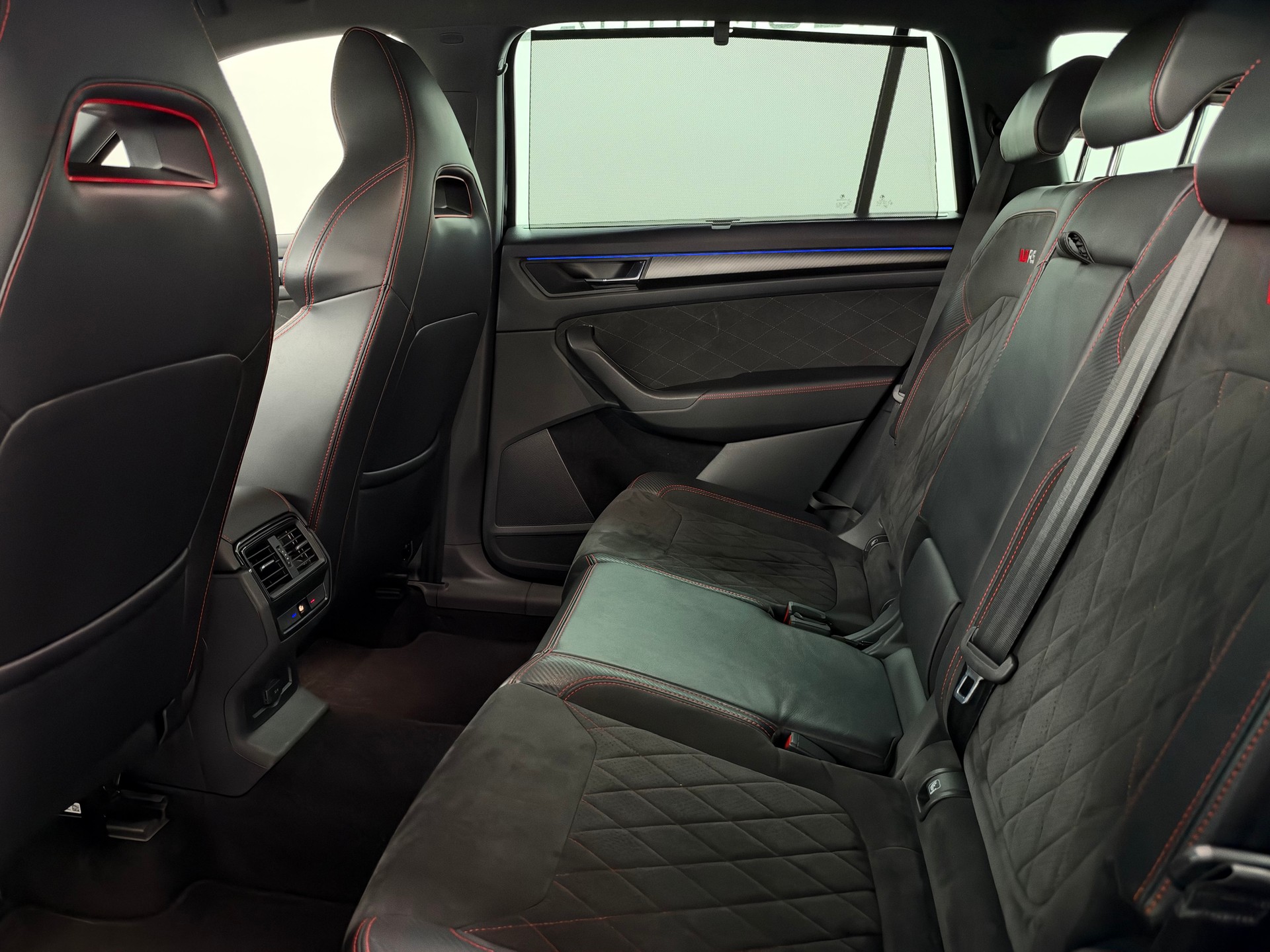 SKODA Kodiaq 2.0 Bi-TDI SCR RS 4x4 DSG-image-18